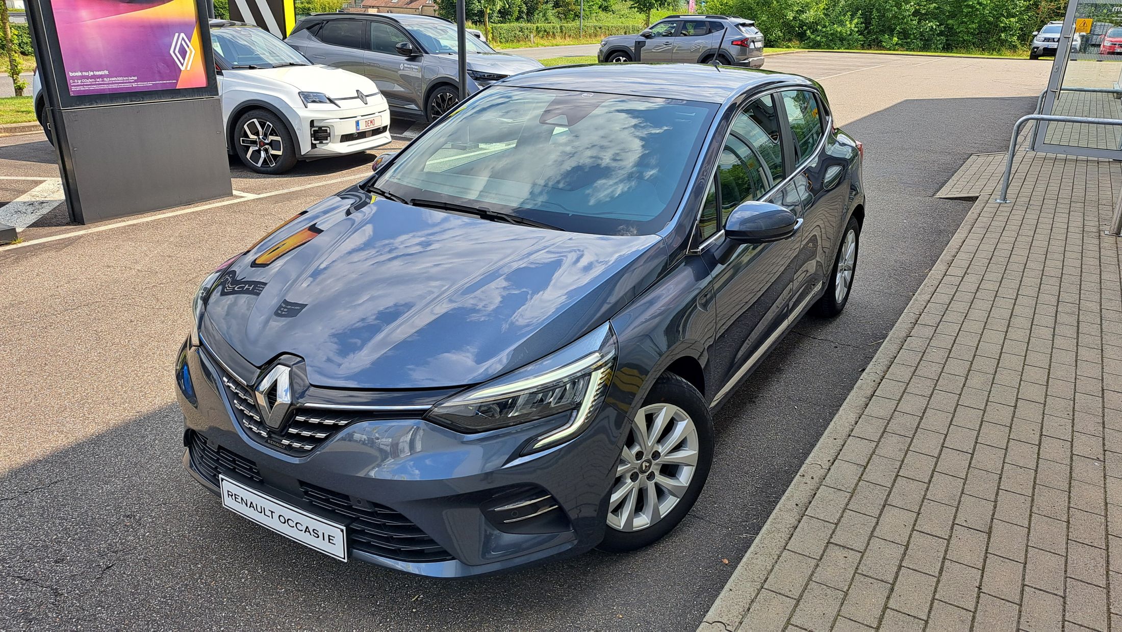 Renault Clio TCe 90 Intens, airco, GPS, camera, sensoren V+A