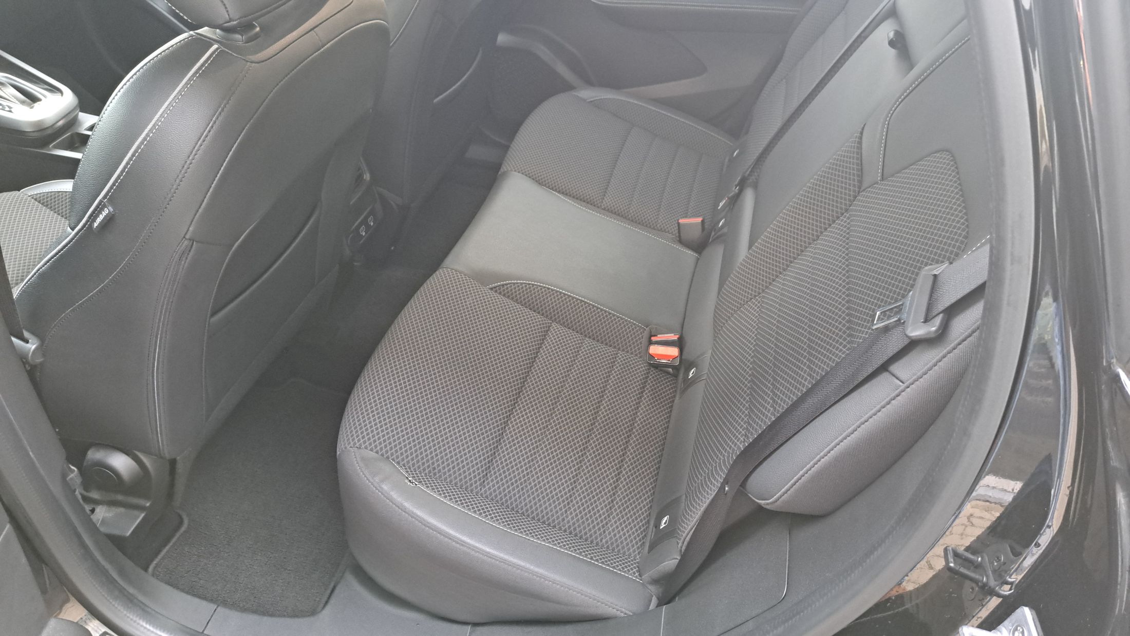 Renault Arkana E-Tech Full Hybrid, GPS, camera, dodehoekwaarschuwing.