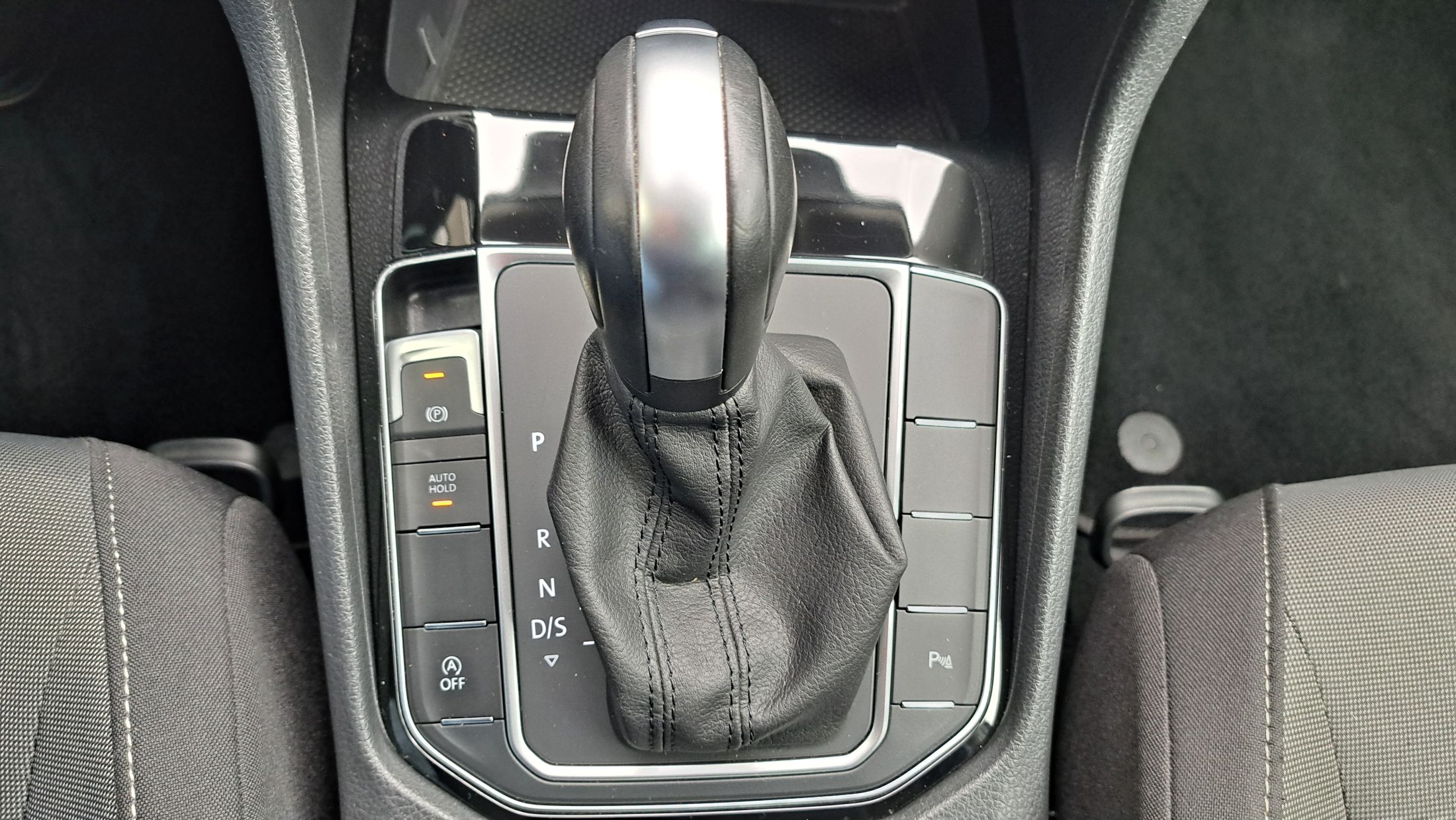 VW Golf Sportsvan 150 Pk AUTOMAAT, zetelverwarming, camera