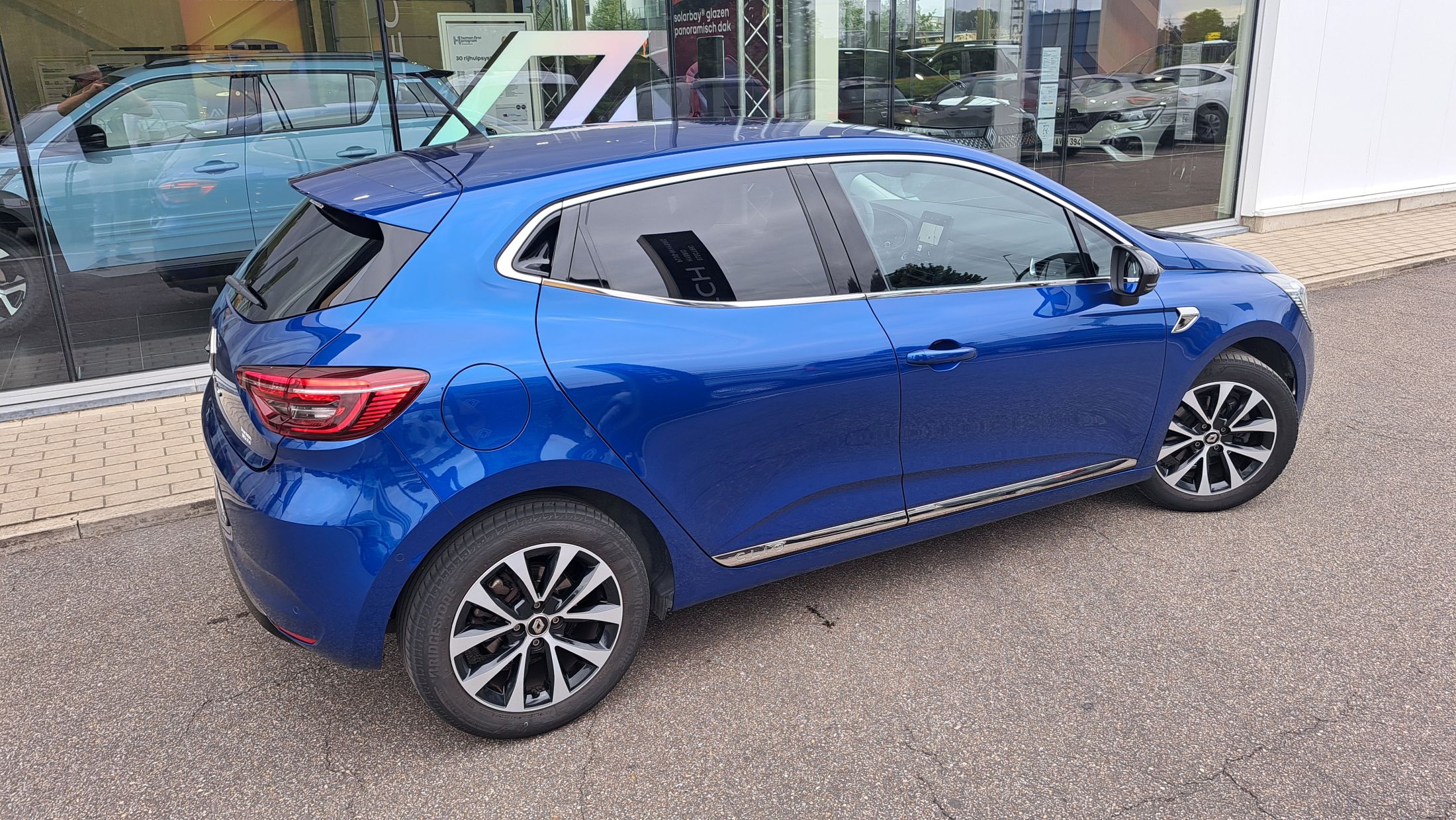 Renault Clio 130Pk AUTOMAAT, zetelverw, airco, GPS, camera