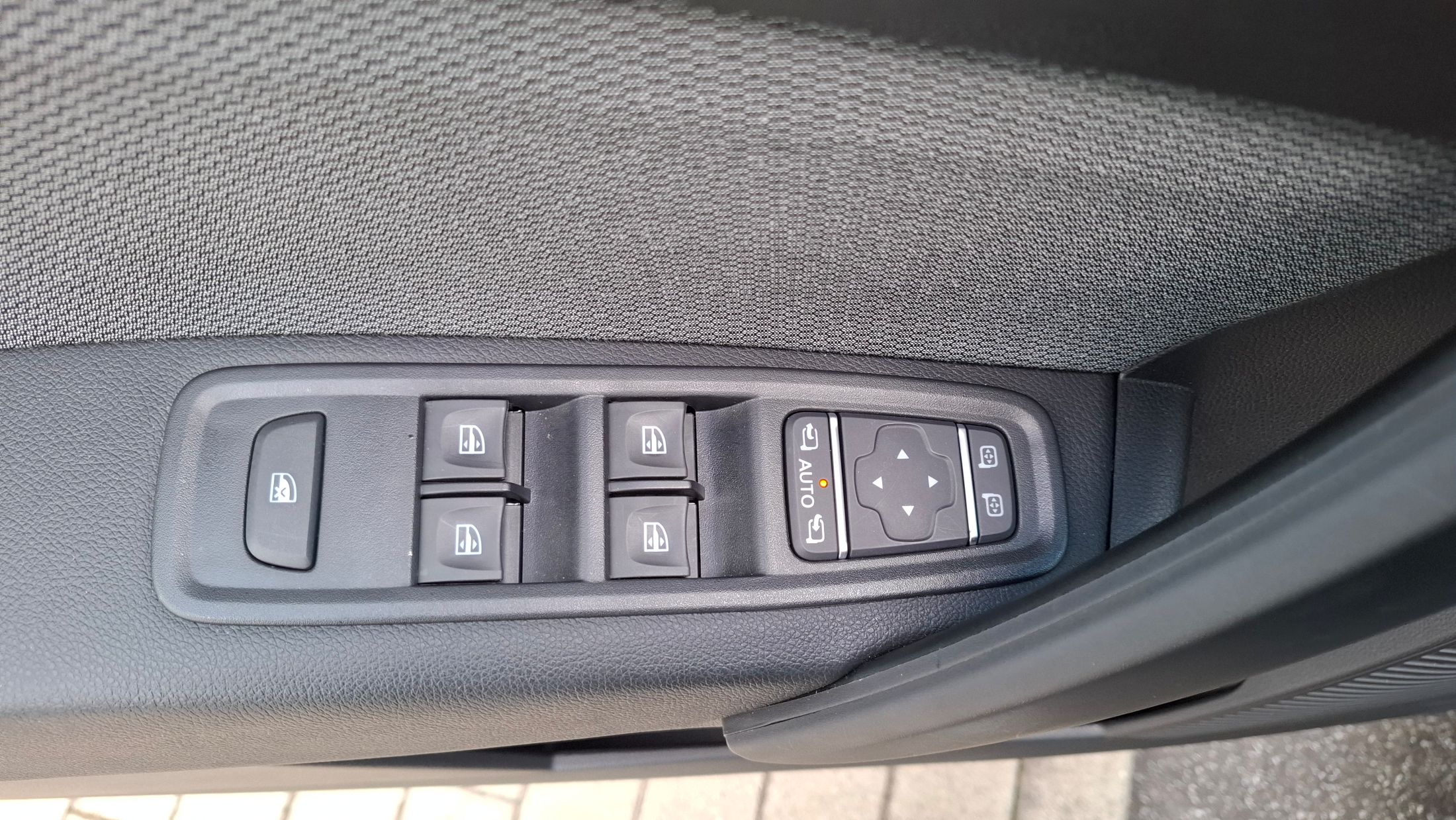 Renault Kangoo AUTOMAAT 1332cc/130Pk, airco, GPS, camera
