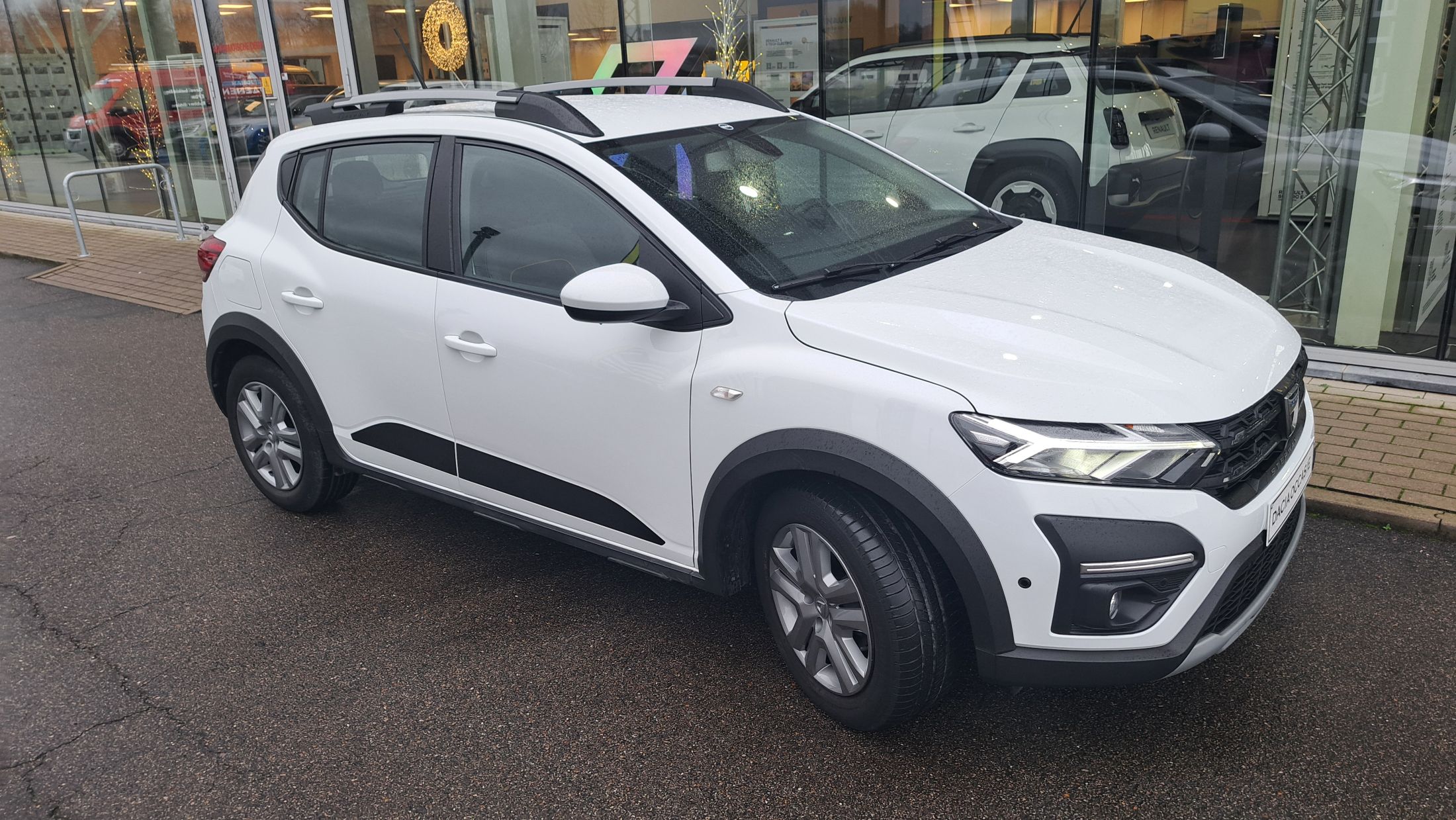 Dacia Sandero Stepway TCe90, GPS, camera, sensoren V+A, dodehoekwaarschuwing