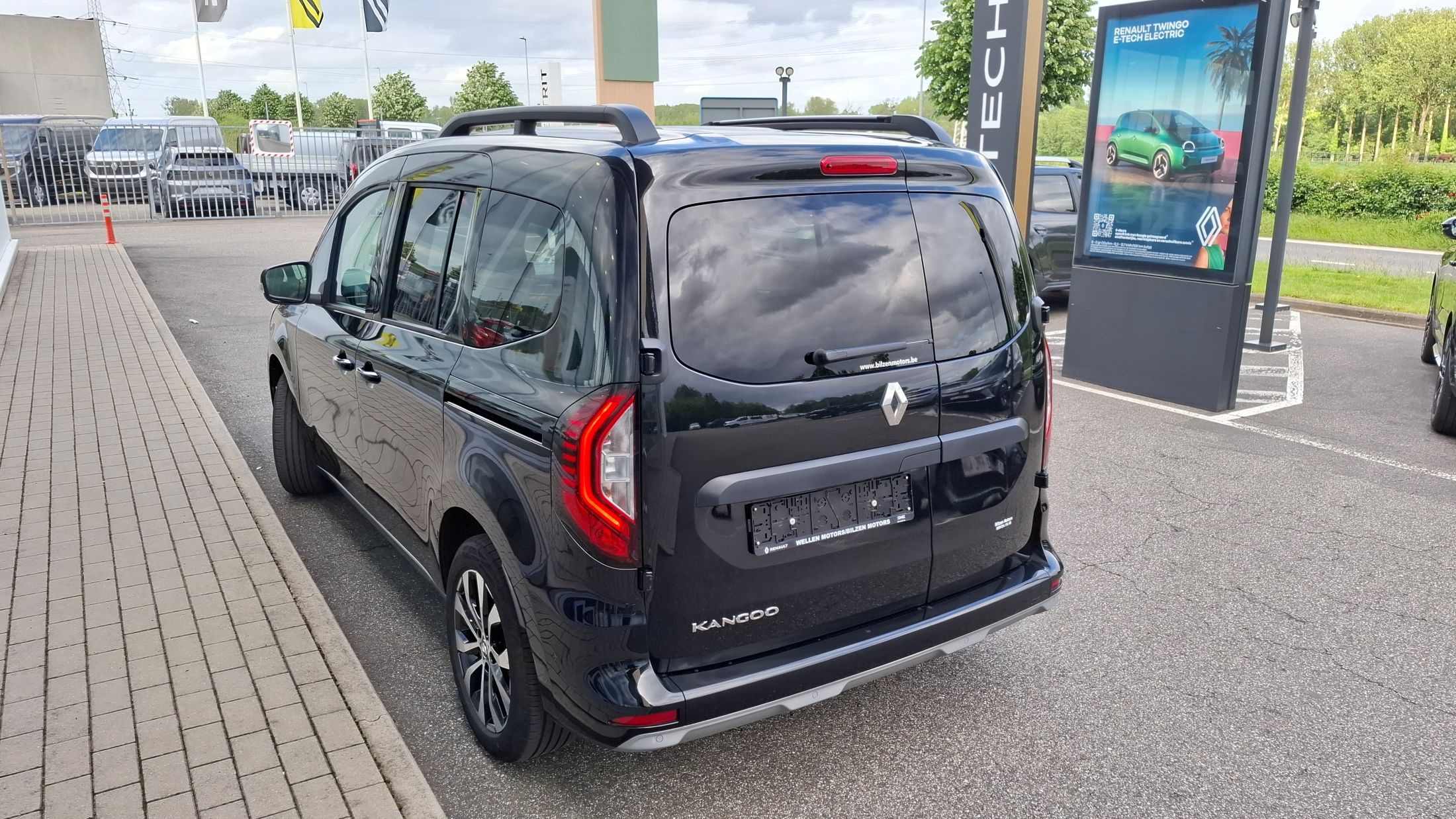 Renault Kangoo AUTOMAAT 1332cc/130Pk, airco, GPS, camera