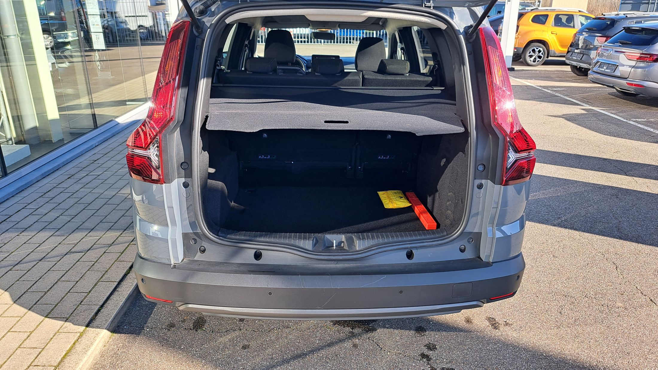 Dacia Jogger Extreme TCe 110Pk, airco, GPS, dodehoekwaarschuwing