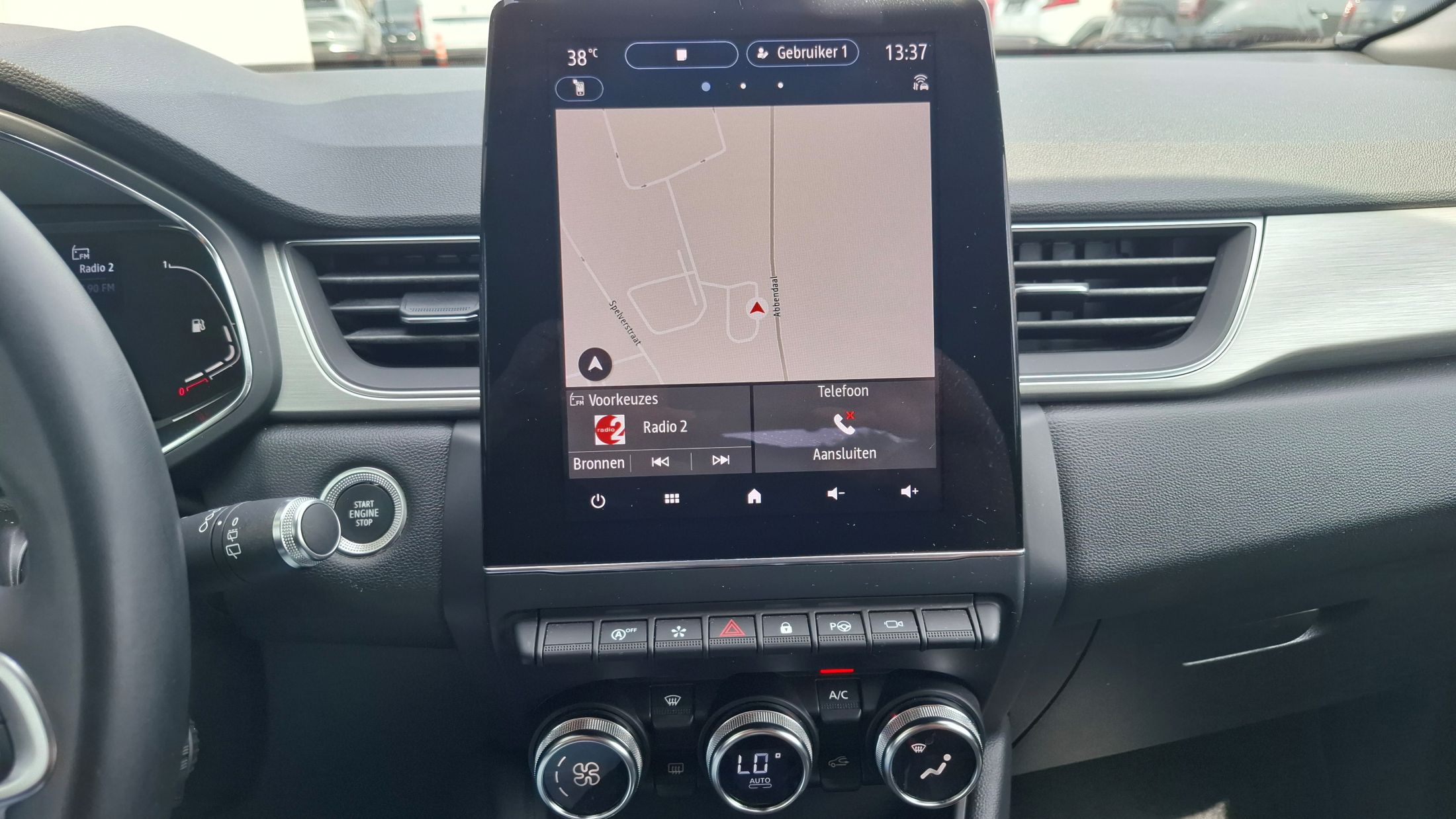 Renault Captur TCe 90, airco, GPS, sensor V+A, 360° camera, trekhaak