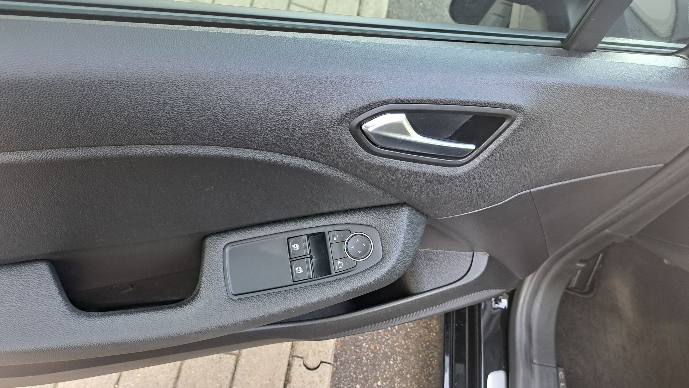 Renault Clio TCe 90 Limited, airco, GPS, licht-&regensensor