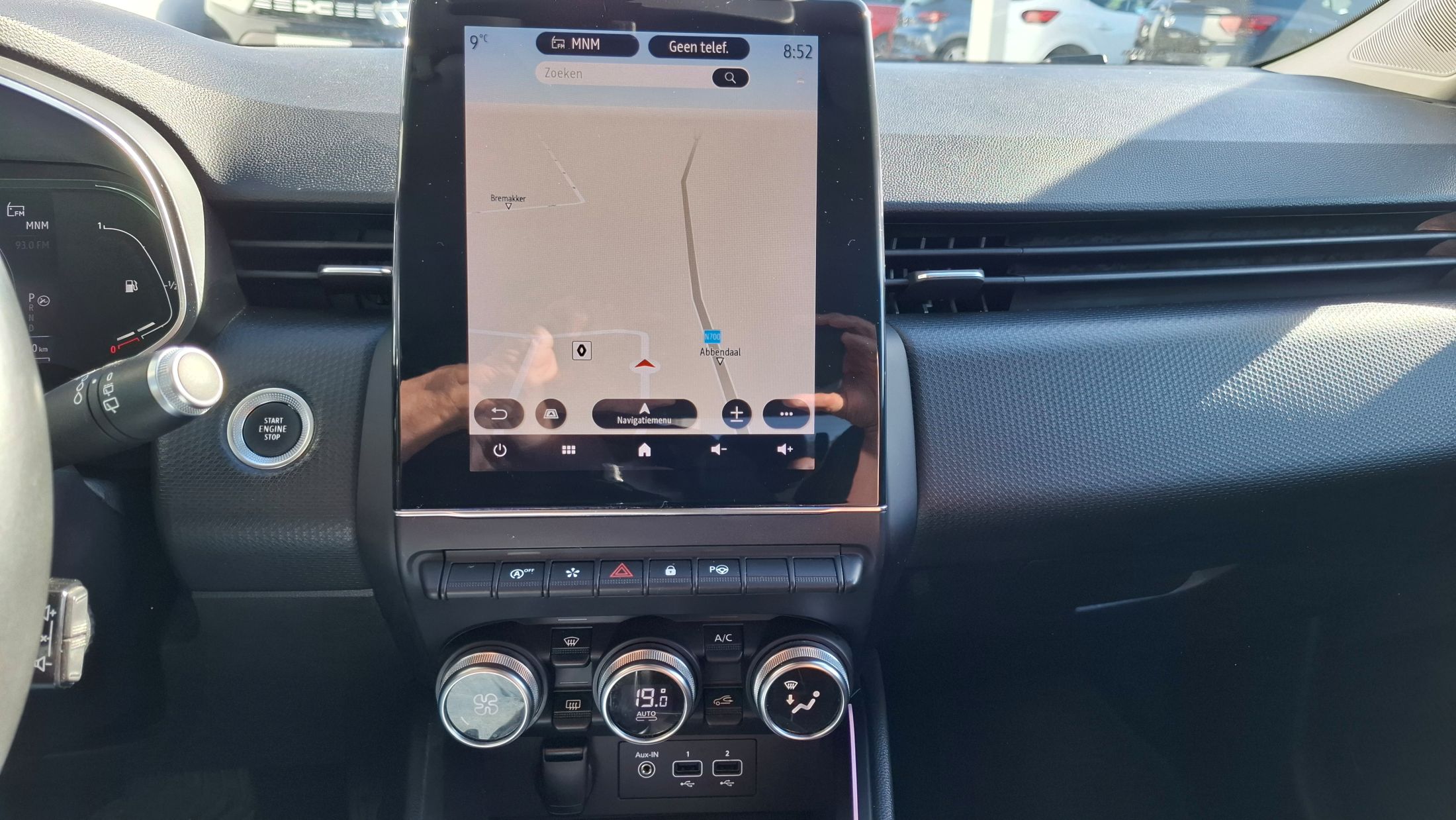 Renault Clio AUTOMAAT, 1332cc-130Pk, GPS, camera, airco, dodehoekwaarschuwing