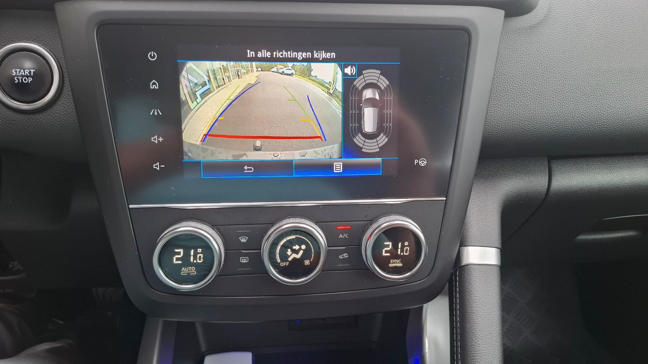 Renault Kadjar TCe140, GPS, camera, trekhaak, zetelverwarming, dodehoekwaarschuwing