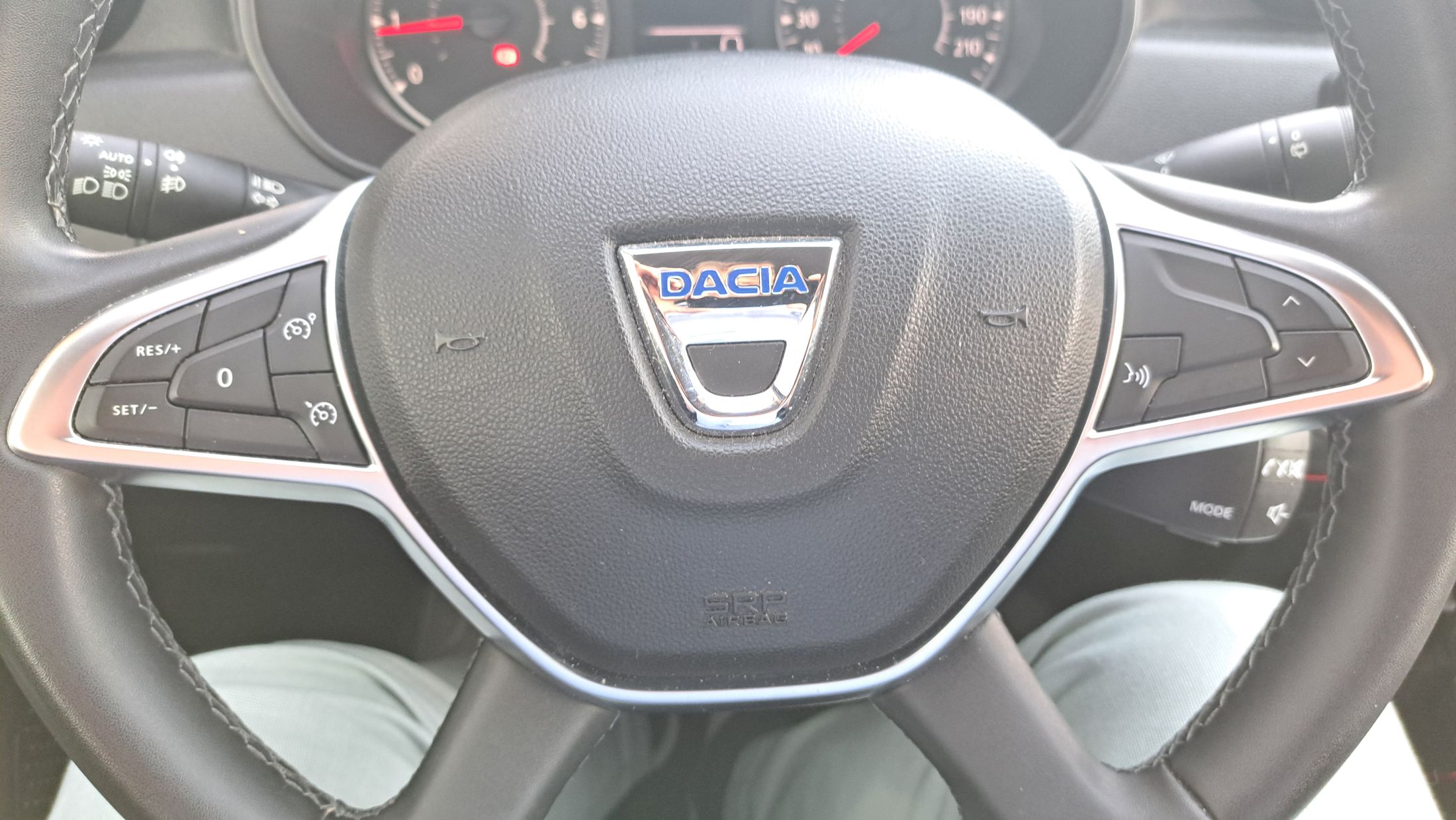 Dacia Duster TCe 90, airco, GPS, camera, dodehoekw, 33231 Km