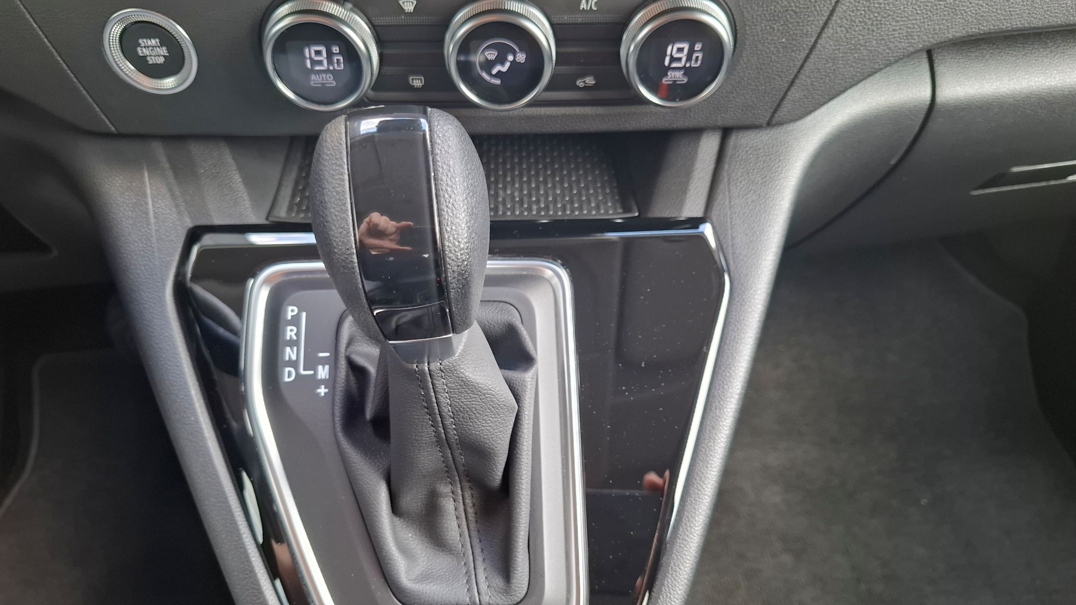 Renault Kangoo AUTOMAAT 1332cc/130Pk, airco, GPS, camera