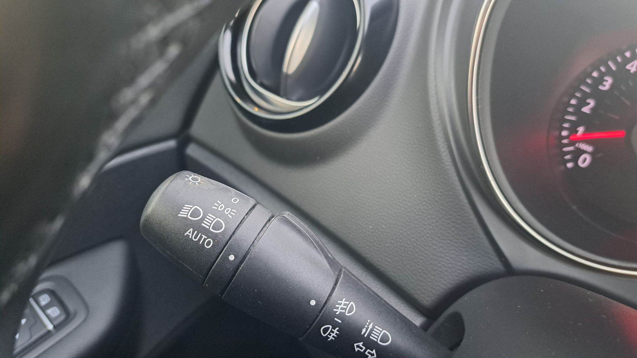 Renault Captur TCe 90, airco, GPS, sensor A, winter&zomerset op velg