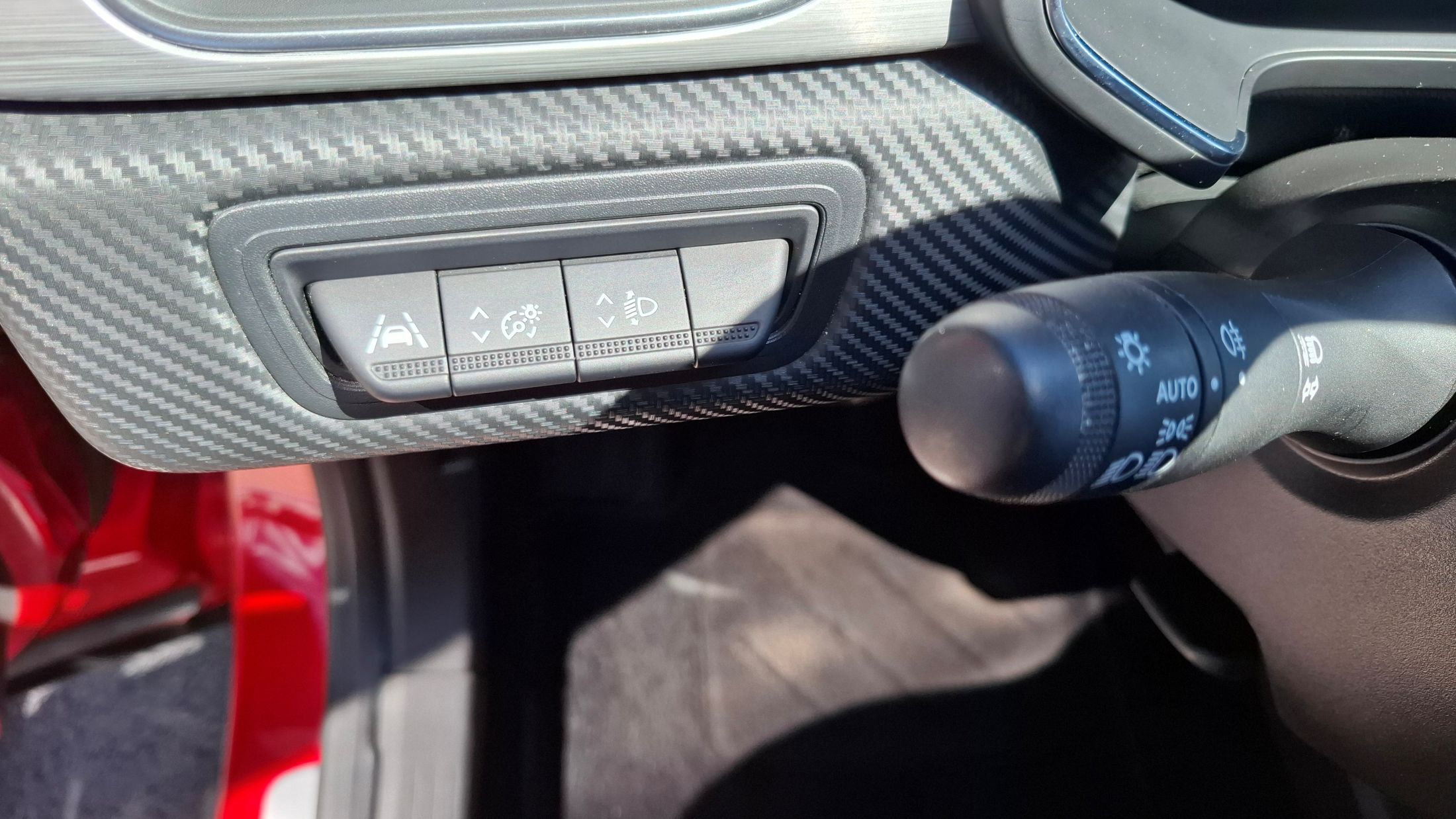 Renault Captur RS-Line 1332cc/140Pk, GPS, sensor V+A, camera