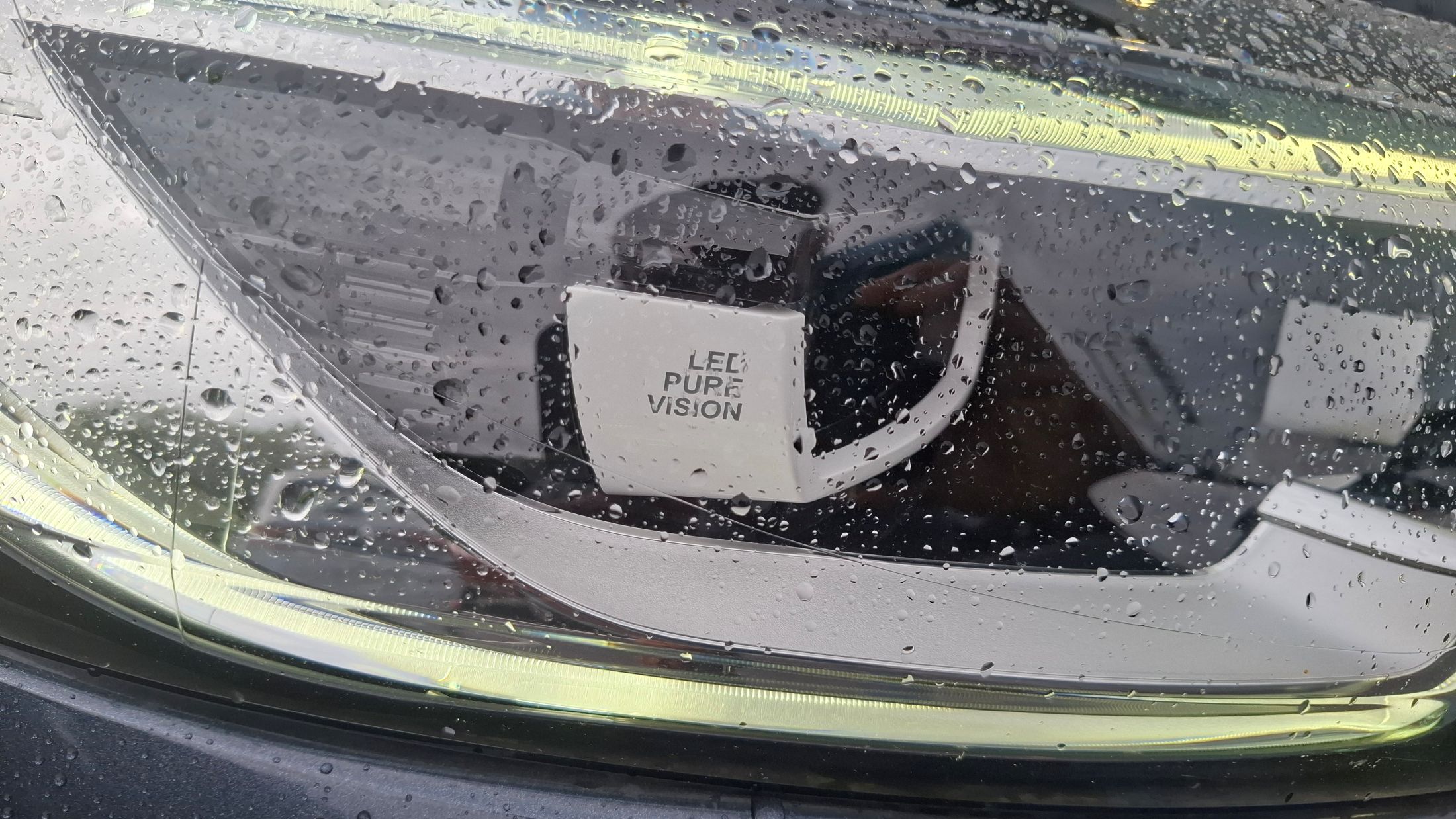 Renault Kadjar TCe140, GPS, camera, trekhaak, zetelverwarming, dodehoekwaarschuwing