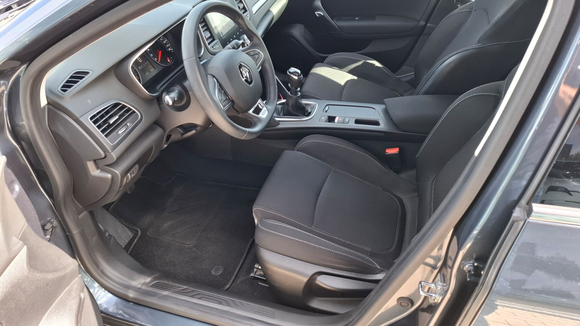 Renault Megane TCe 115 Pk, airco, GPS, camera, sensoren V+A