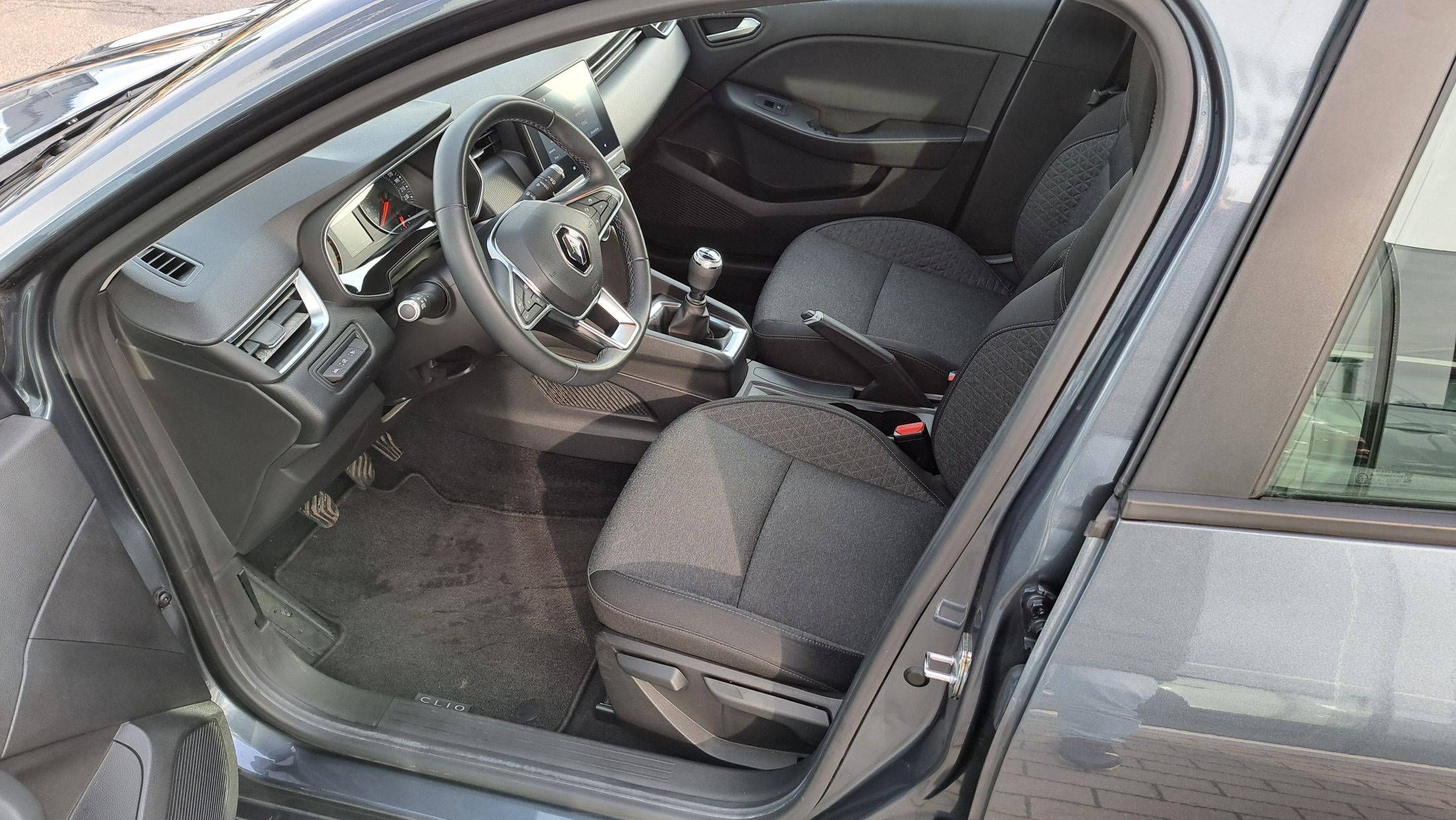 Renault Clio TCe 101 Pk, airco, apple & andriod, sensor A