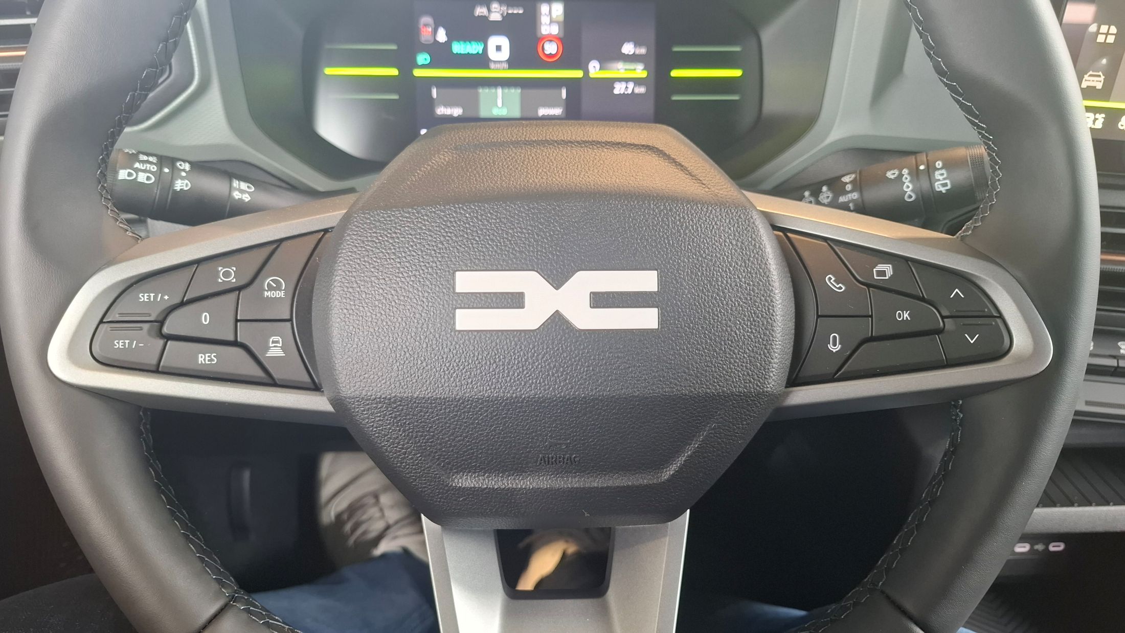 Dacia Duster Extreme Full Hybrid 155 Pk, full options