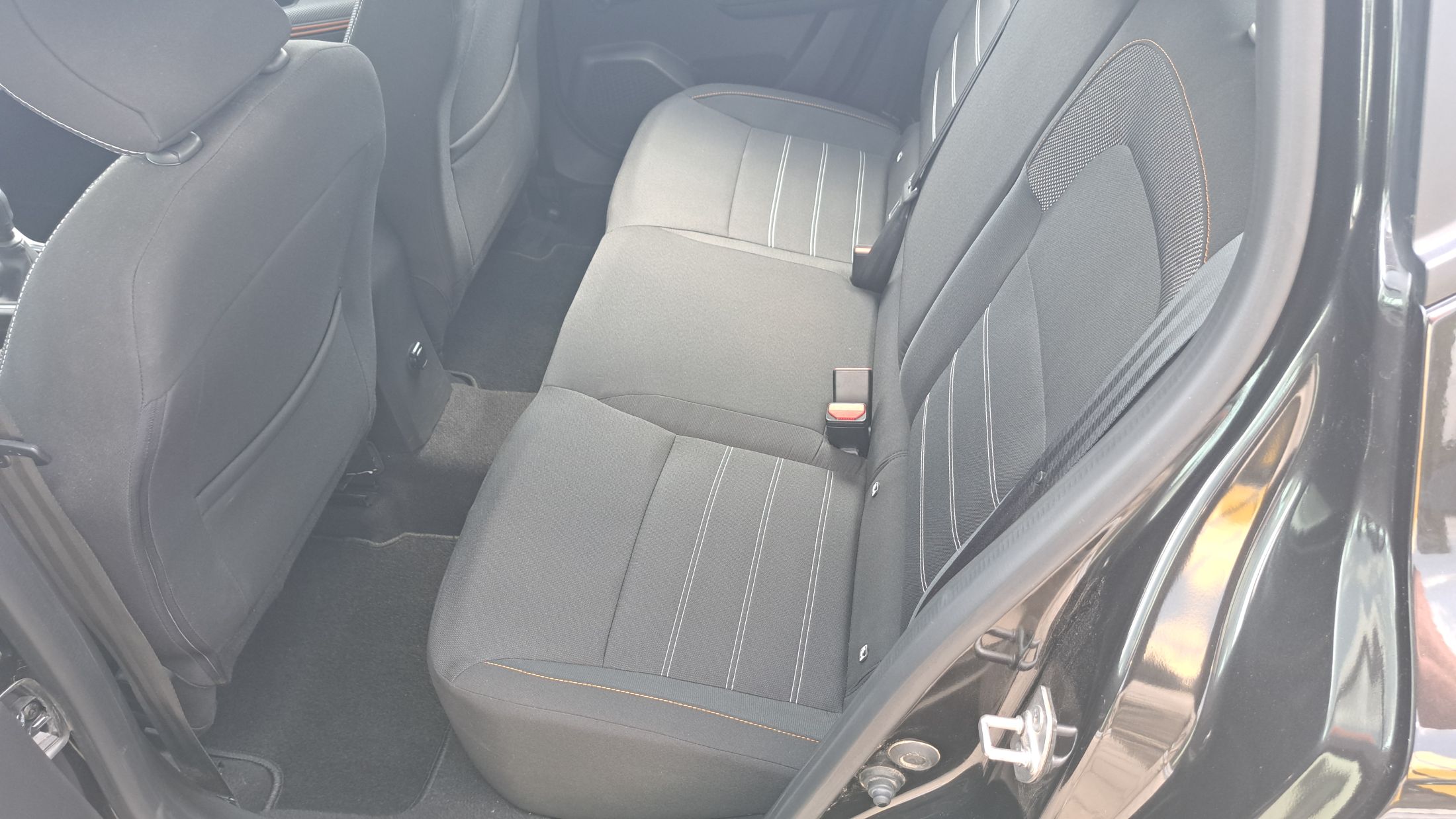 Dacia Stepway TCe 90, GPS, camera, sensoren, trekhaak, dodehoekwaarschuwing