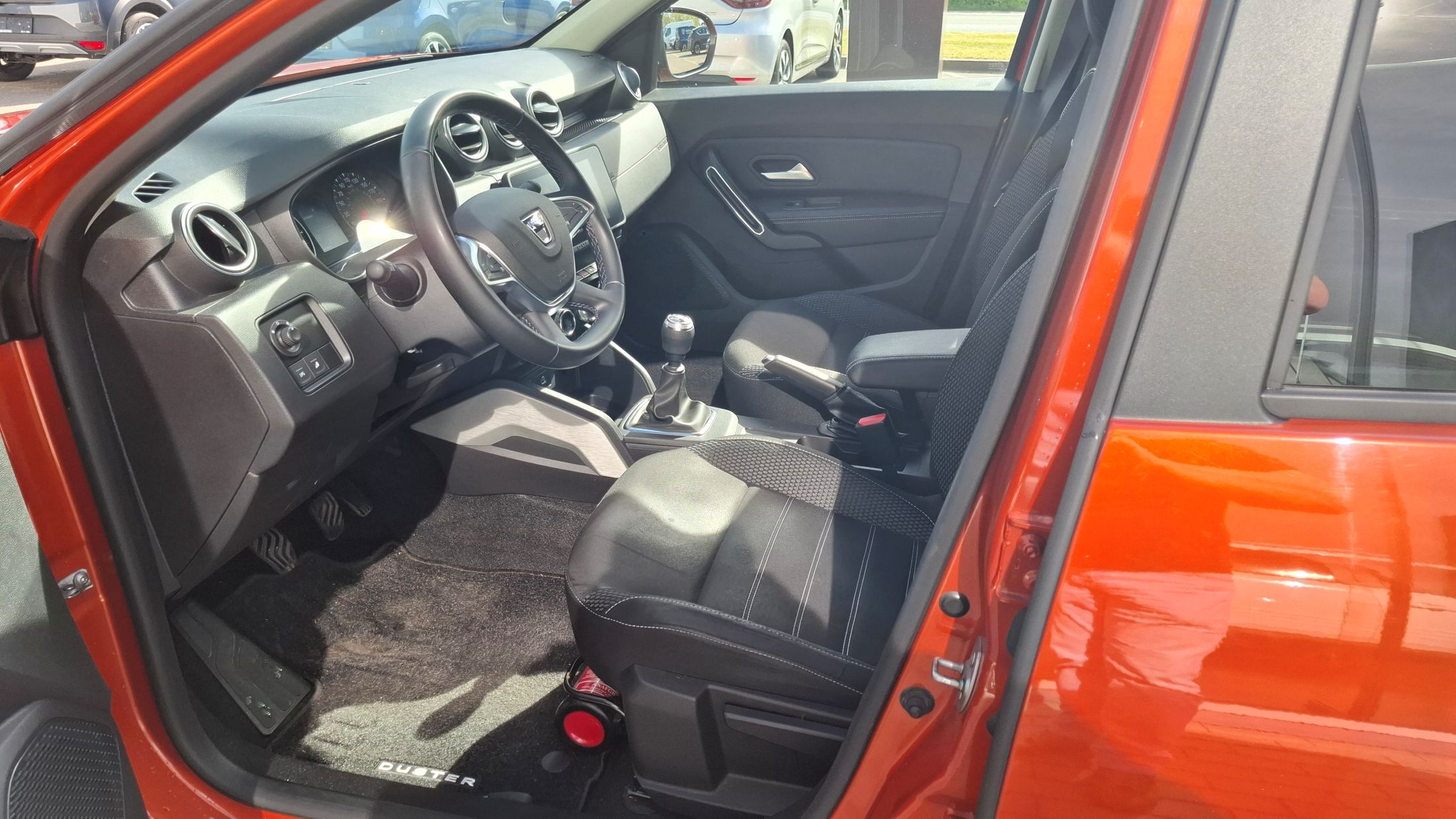 Dacia Duster TCe 90, benzine/LPG, 360°camera, dodehoekwaarschuwing, GPS.