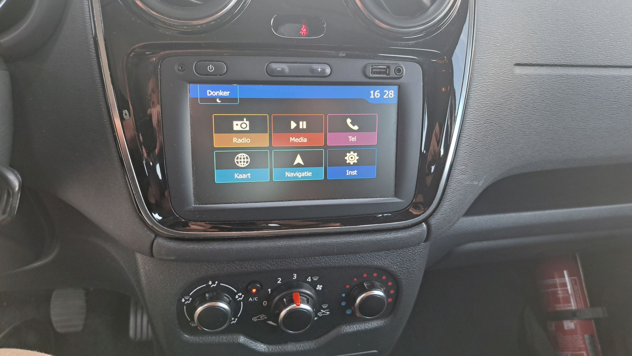 Dacia Dokker 1332cc 130Pk, GPS, sensor A, schuifdeur L+R