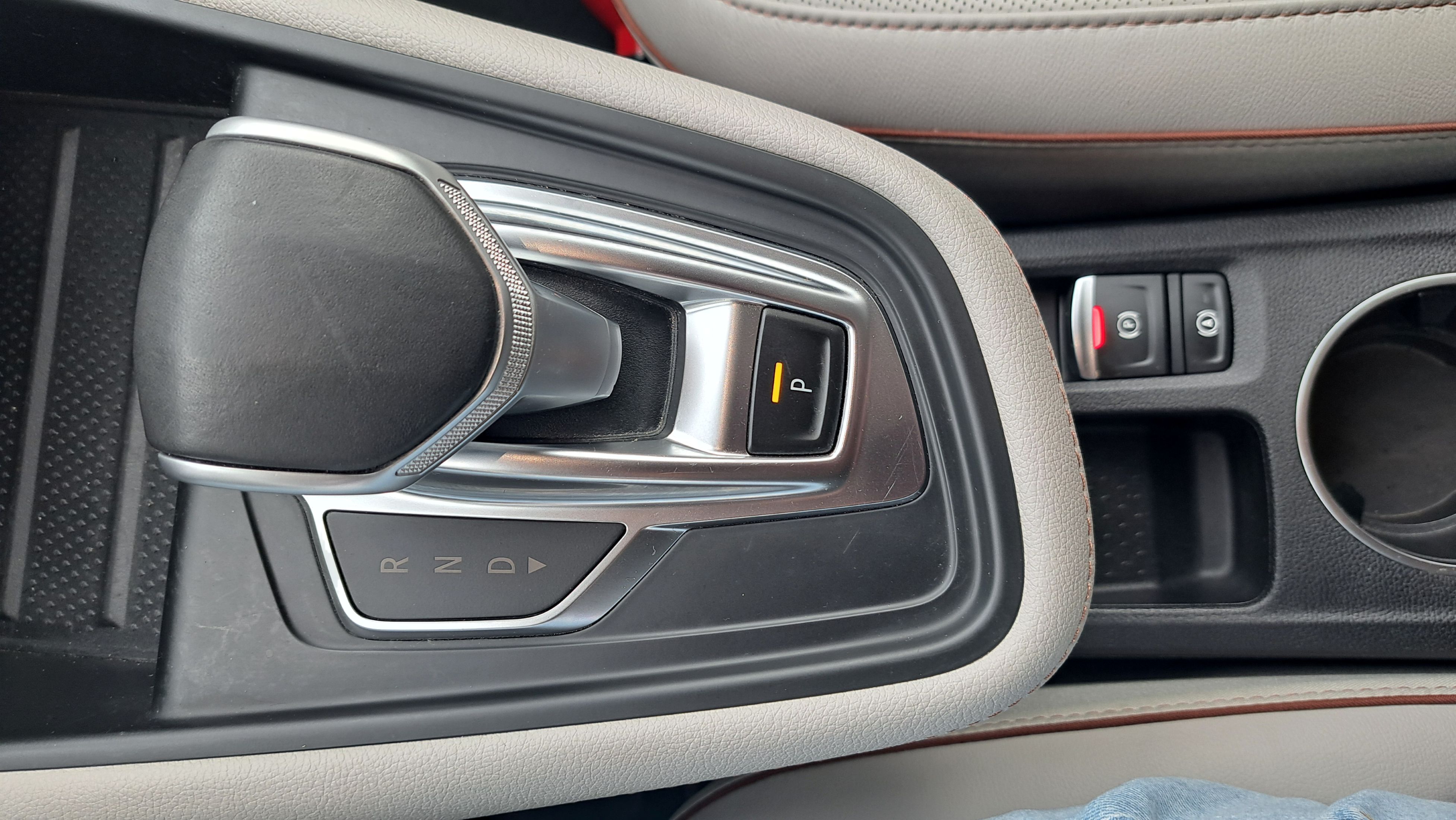 Renault Captur 140Pk, Initiale Paris, wegkl.trekh, Full Optie