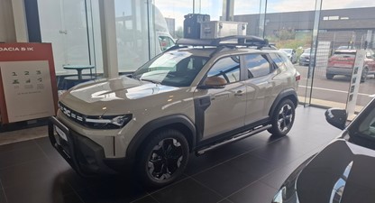 Dacia  Duster Extreme Full Hybrid 155 Pk, full options