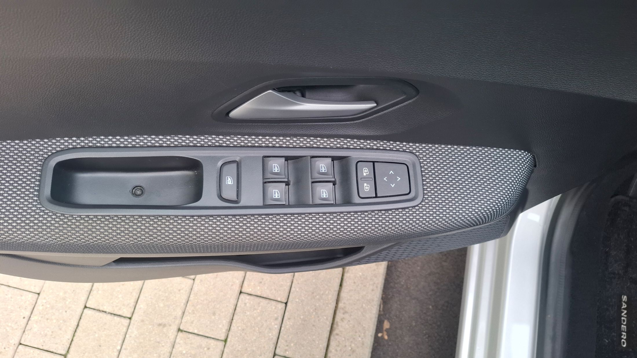 Dacia Sandero TCe 90 AUTOMAAT,airco, sensorV+A, camera, trekhaak