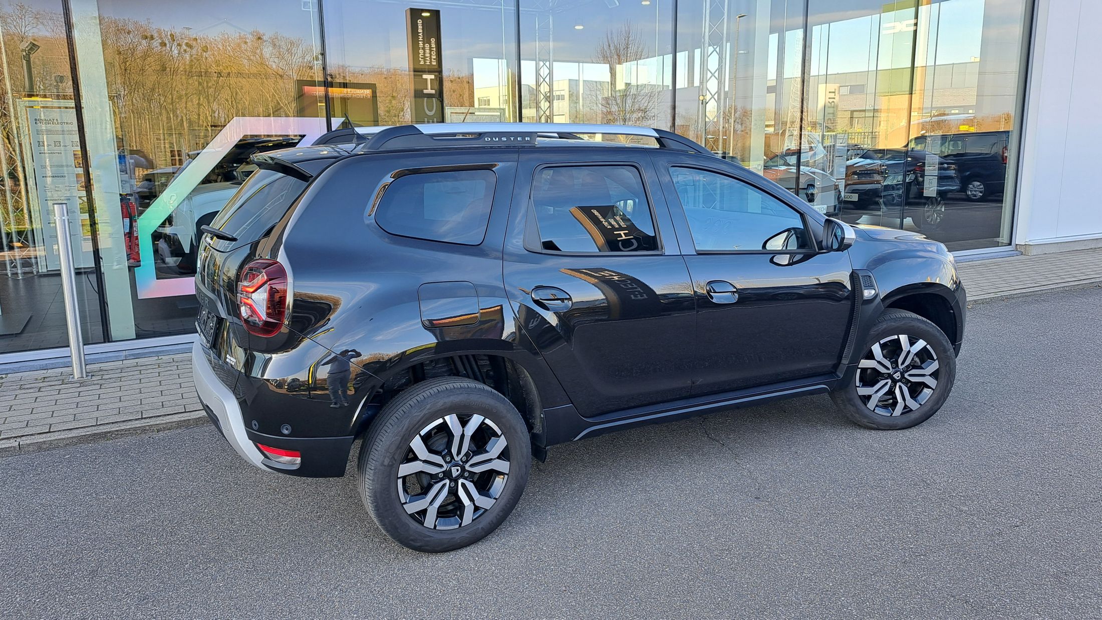 Dacia Duster TCe 90, airco, GPS, camera, dodehoekw, 33231 Km