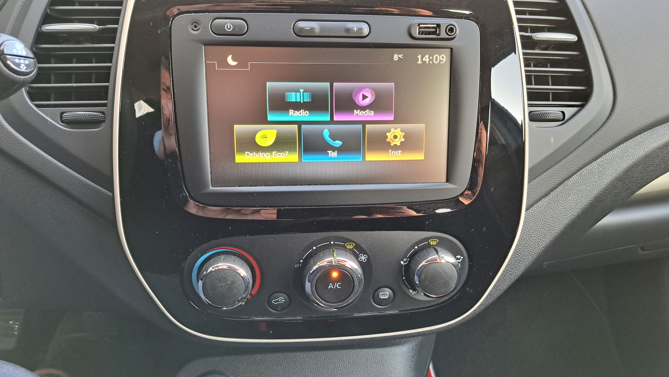 Renault Captur 0.9 TCe Zen, DAB+, airco, android & apple carplay