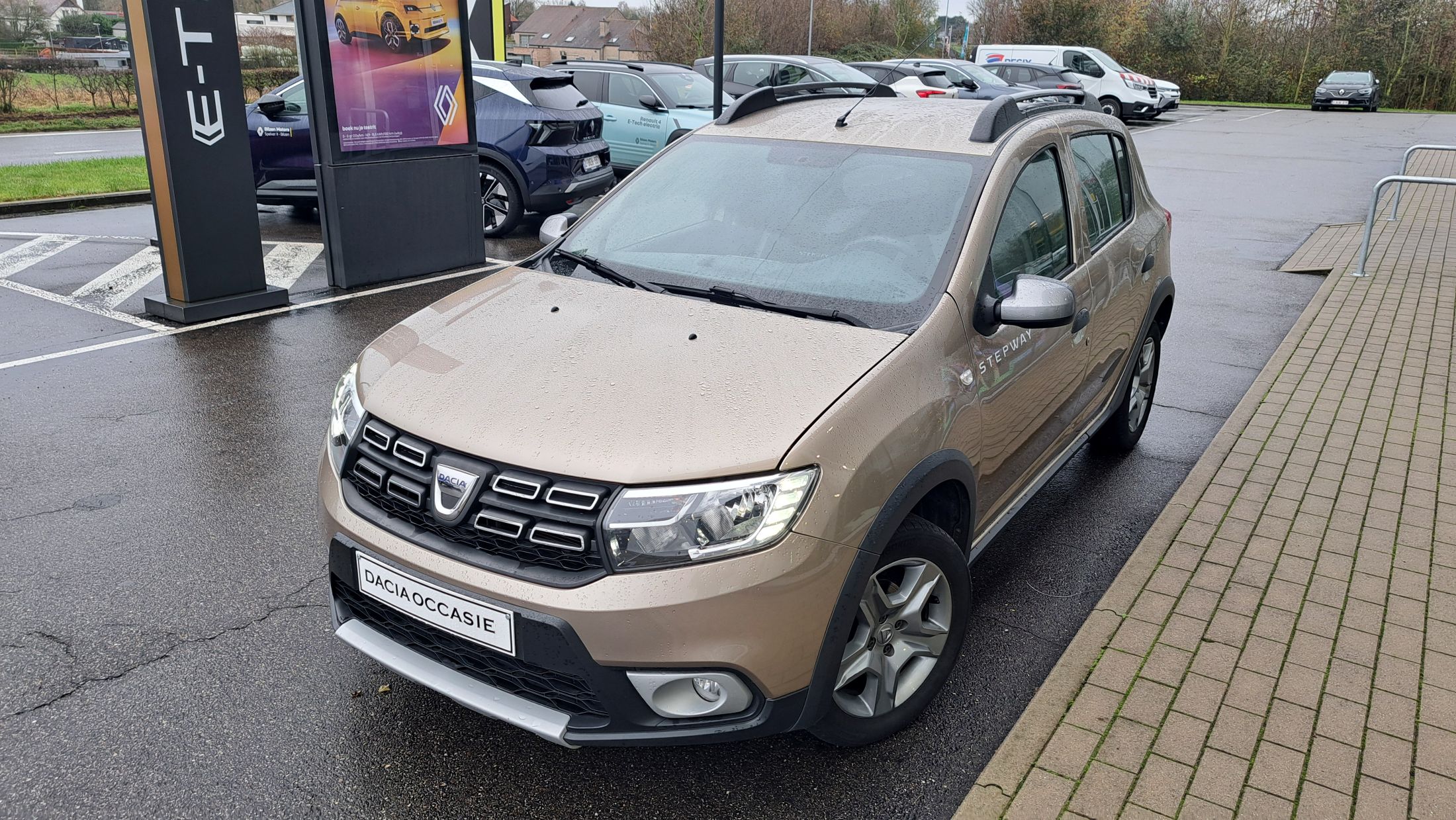 Dacia Sandero Stepway 100Pk benz+LPG, GPS, sensor A, zetelverwarming