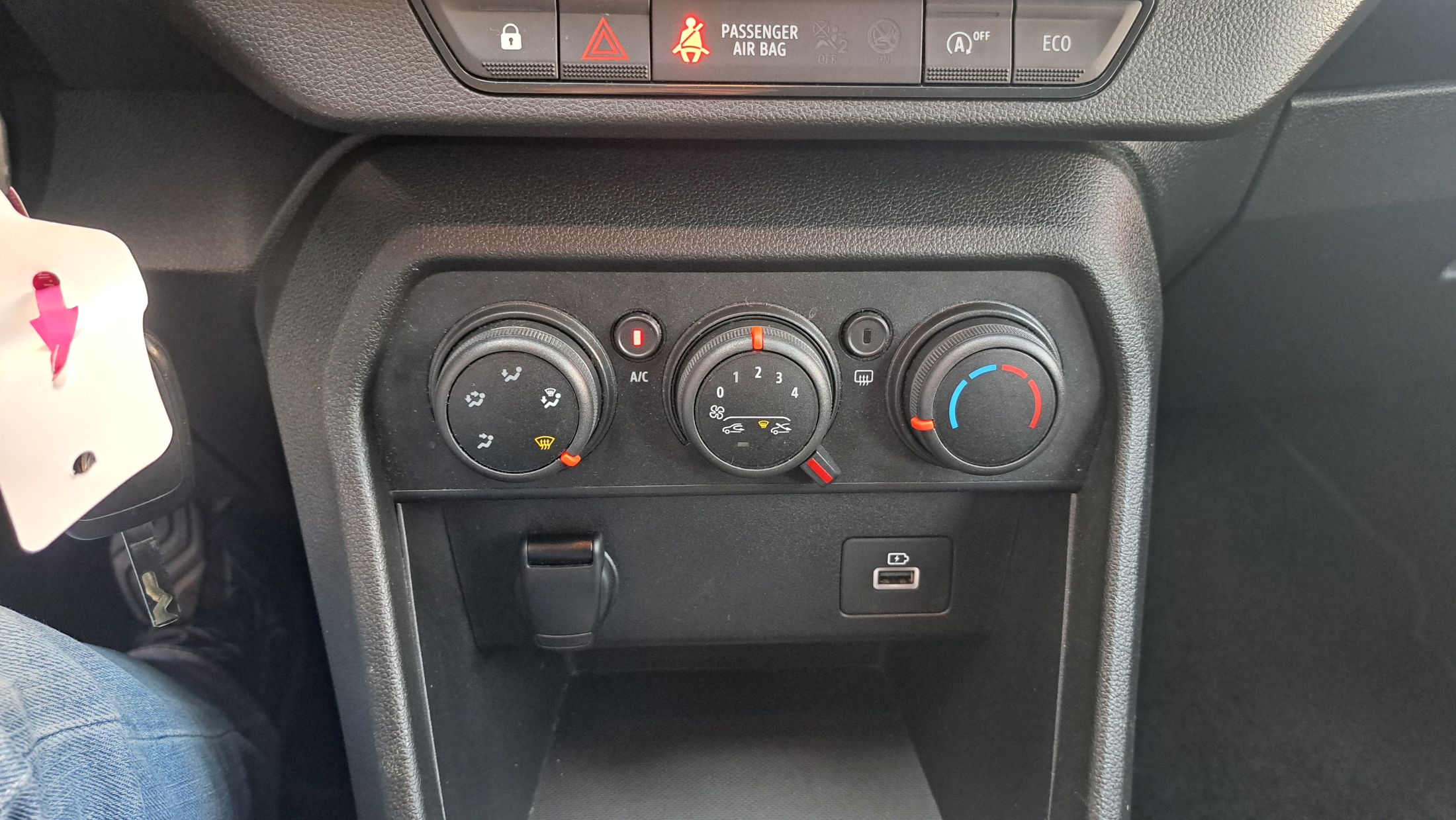 Dacia Stepway TCe 90 benzine/LPG, sensor V+A, GPS, dodehoekw