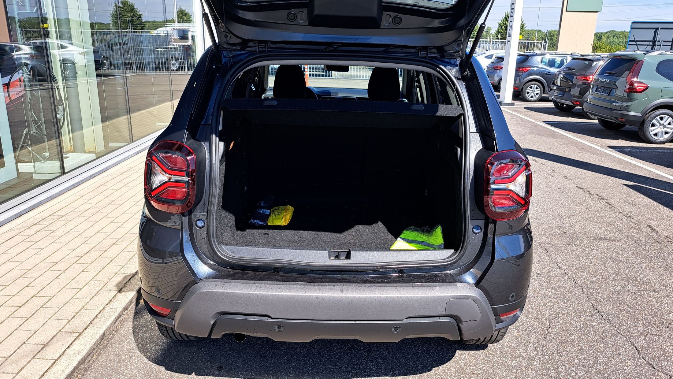 Dacia Duster TCe 130Pk, airco, GPS, dodehoekw, camera, sensoren V+A