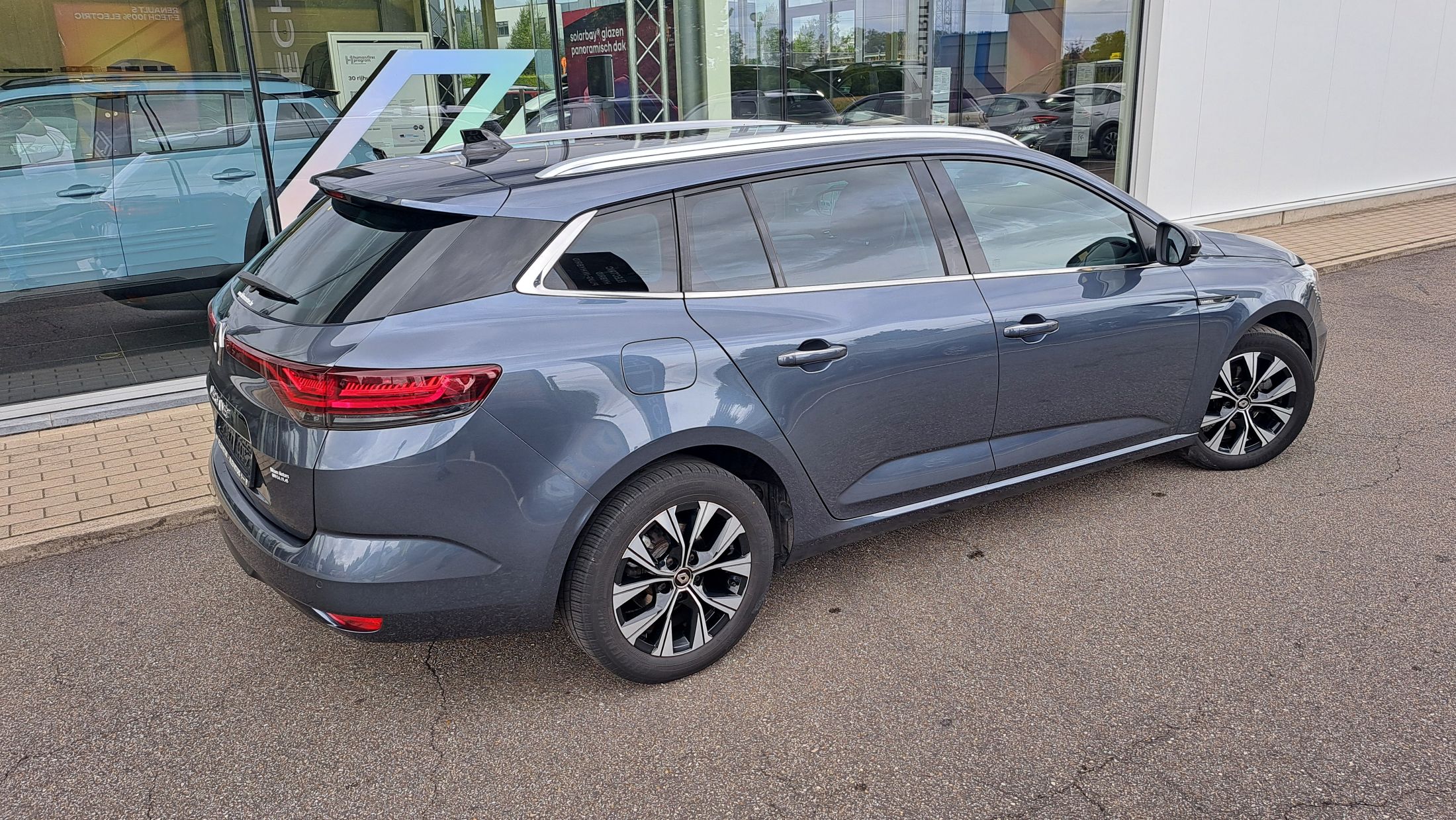 Renault Megane Break 1332cc 140Pk, GPS, camera, sensor V+A