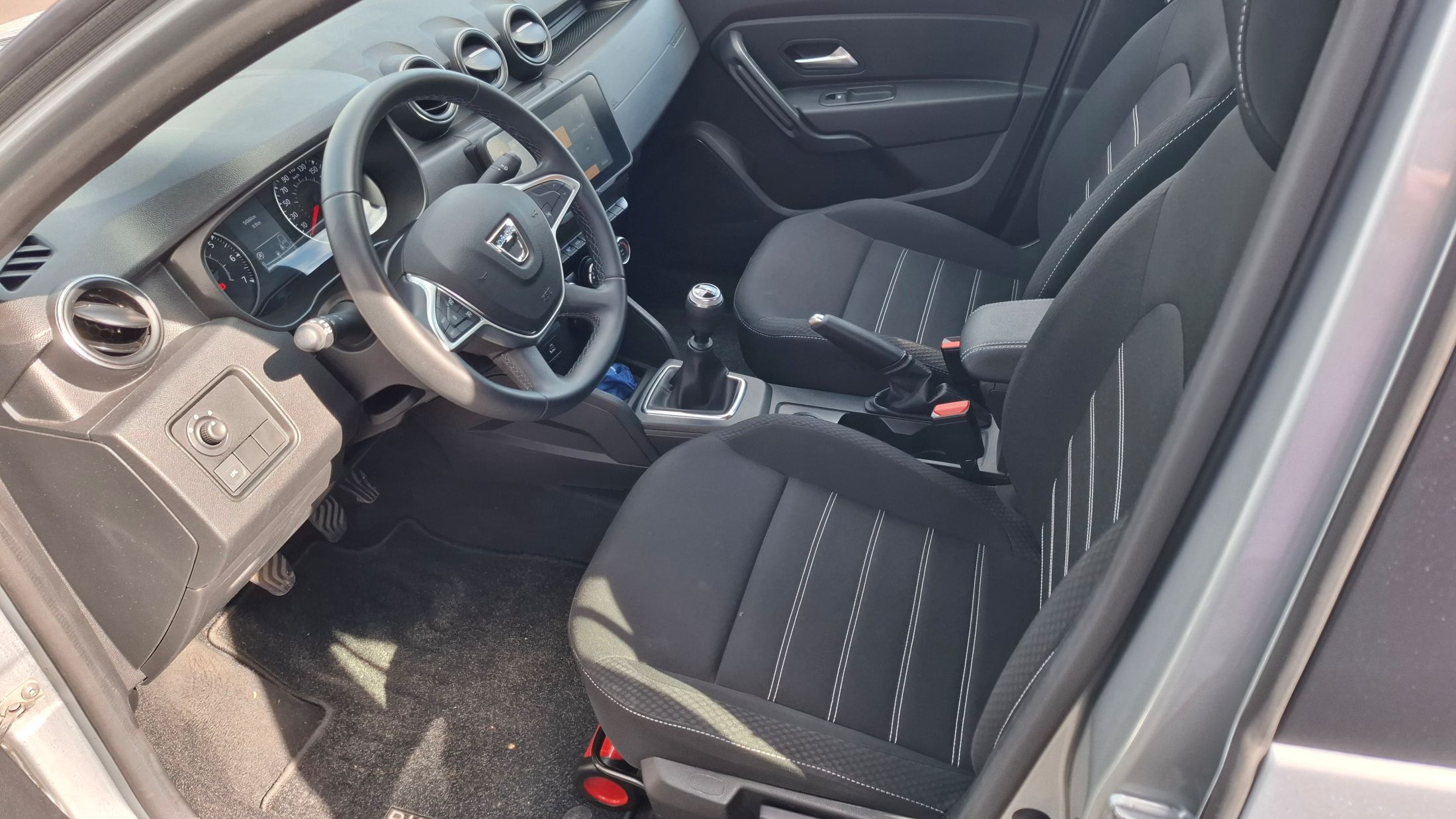 Dacia DusterTCe 91 Pk, benzine+LPG, airco, GPS, camera