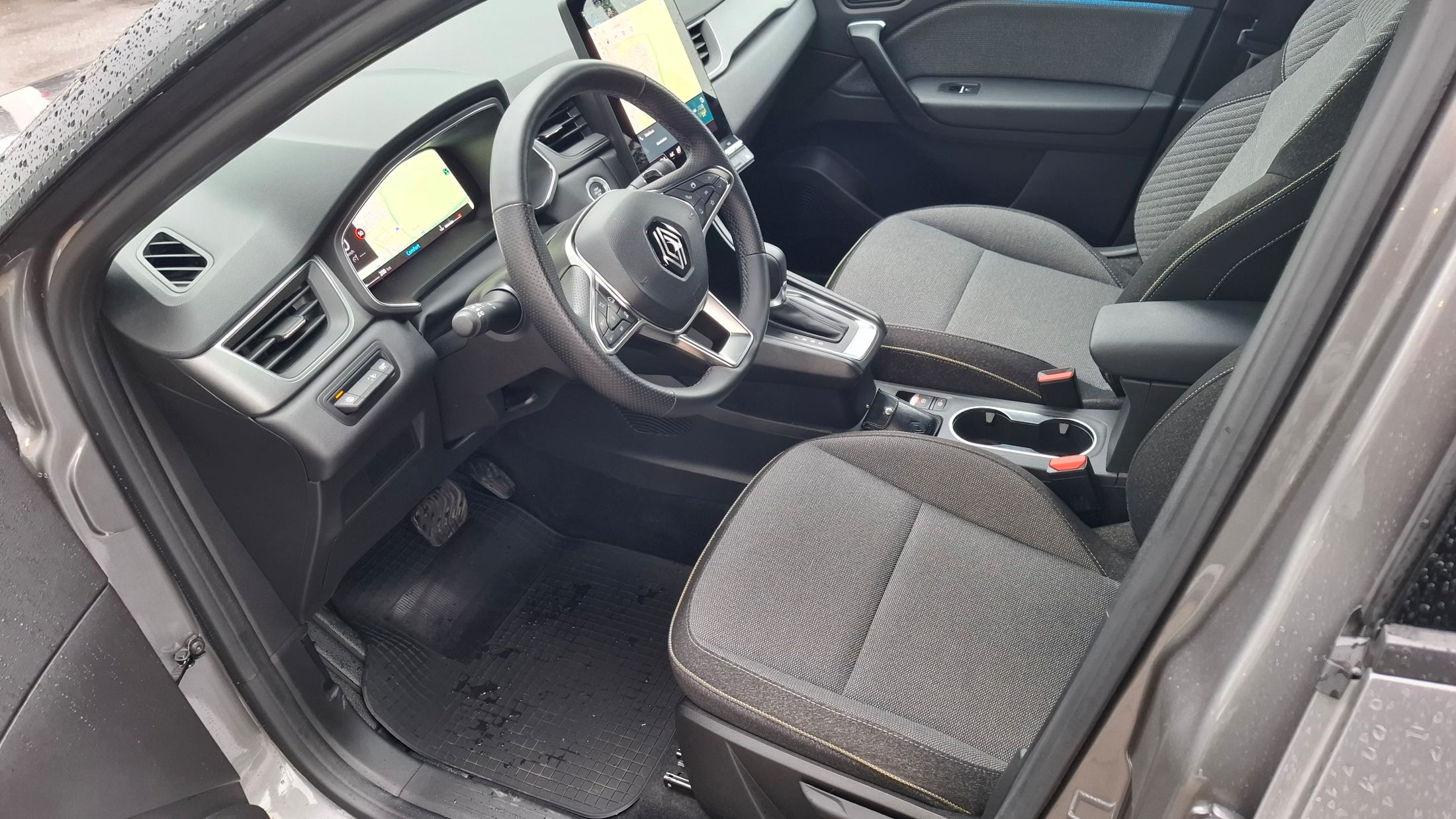 Renault Captur 1332cc/160Pk AUTOMAAT, trekhaak, zetelverwarming.