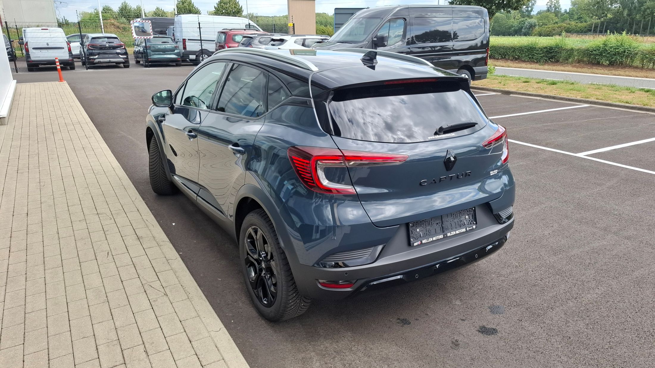 Renault Captur TCe 140 Pk AUTOMAAT, zetelverwarming, sensoren V+A, camera