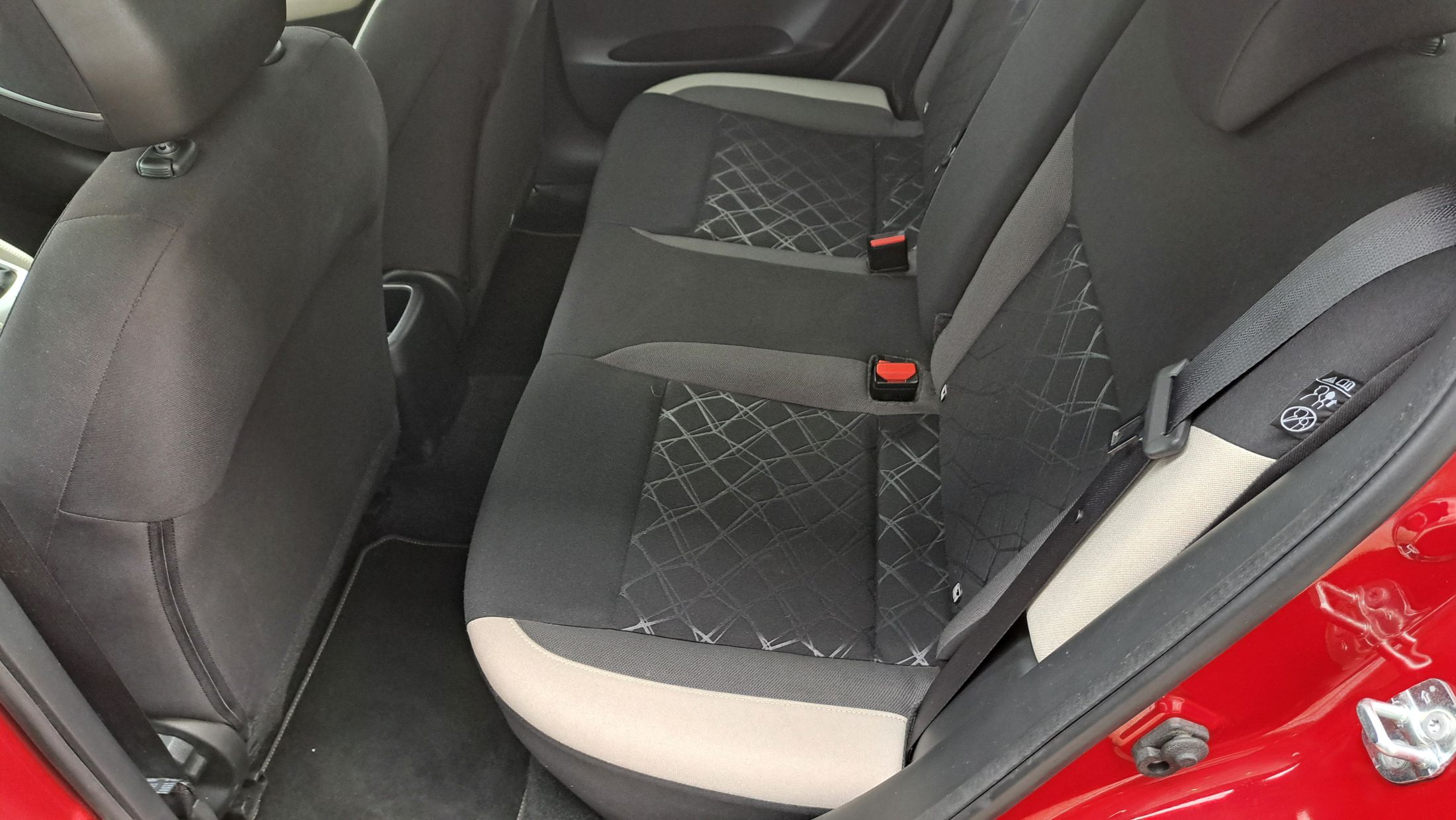 Nissan Micra TCe 92Pk, airco, GPS, sensor A, zetelverwarming