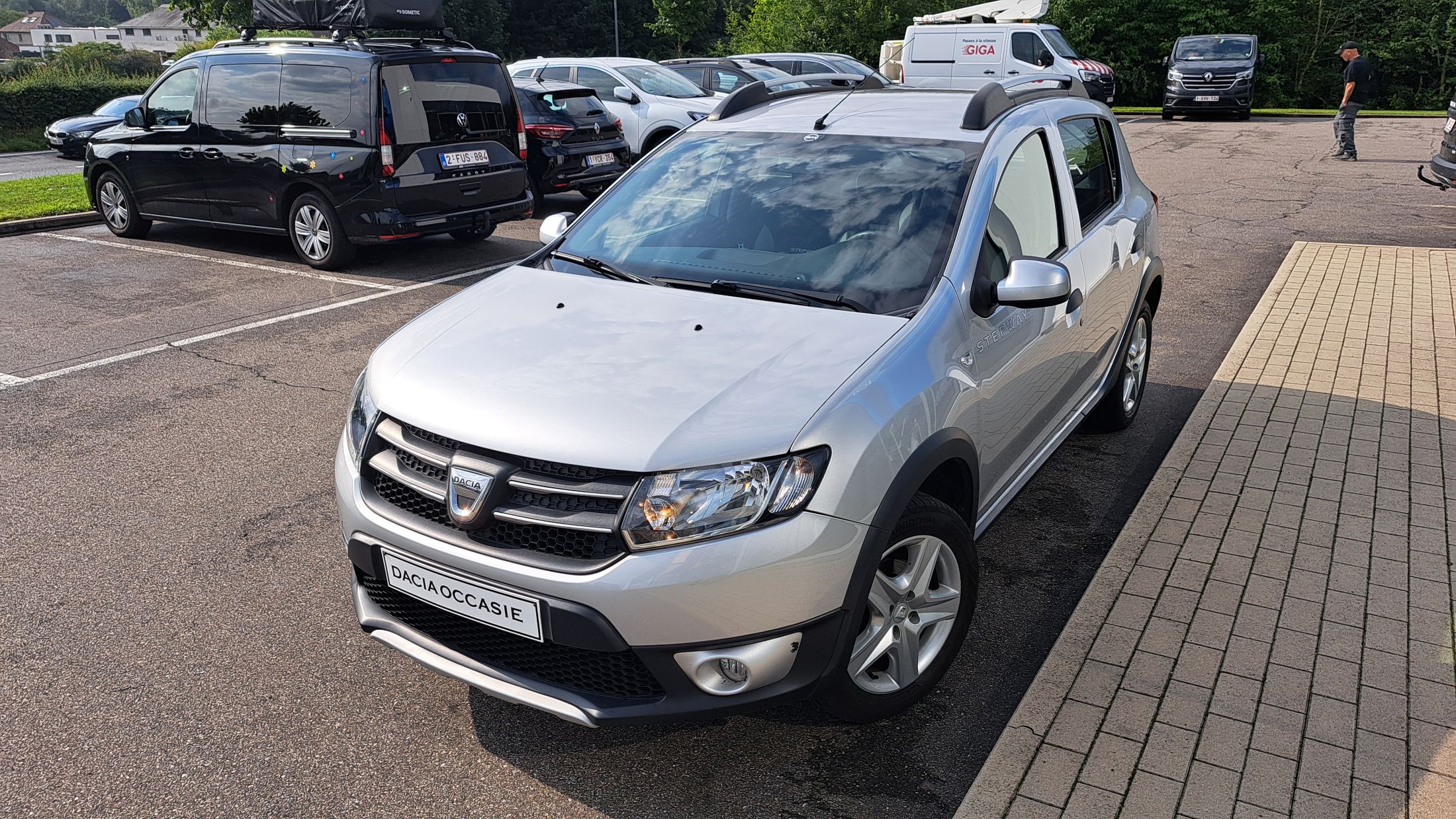 Dacia Stepway TCe 90, airco, GPS, lichte gebruiksschade