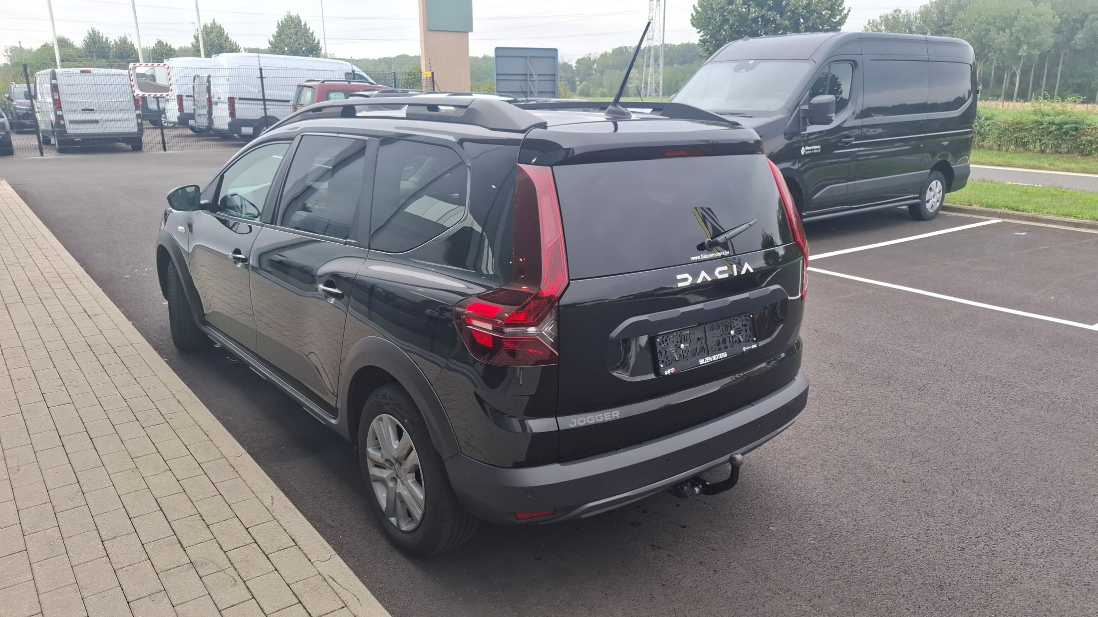 Dacia Jogger benzine+LPG, airco, GPS, camera, 7 zitplaatsen, trekhaak