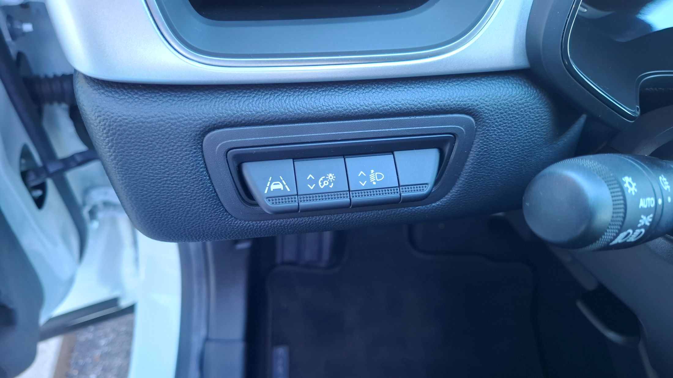 Renault Captur AUTOMAAT 1332cc/140Pk, GPS, camera, sensoren A