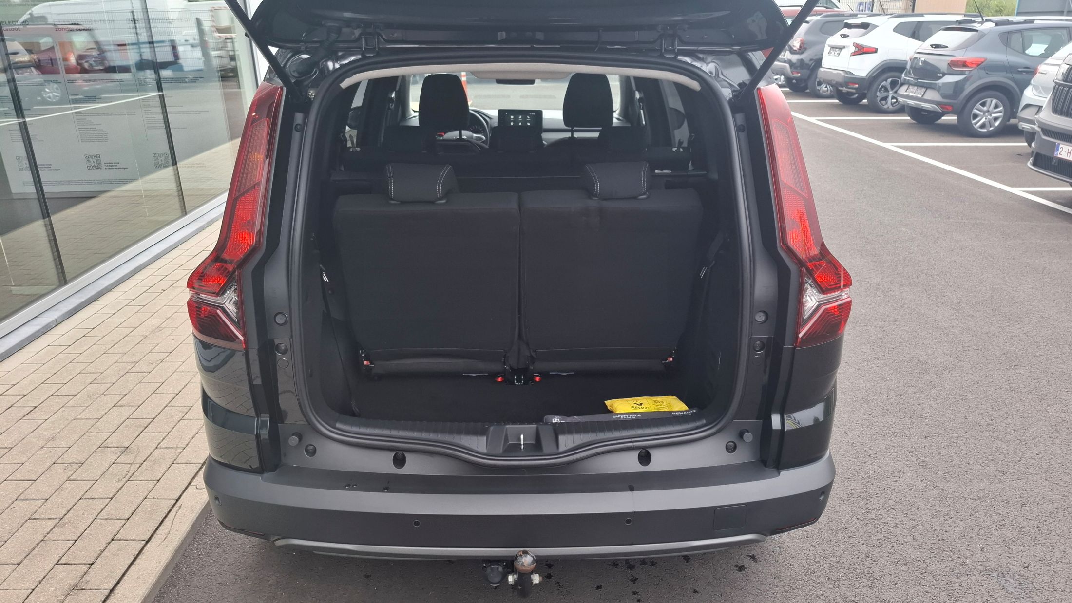 Dacia Jogger benzine+LPG, airco, GPS, camera, 7 zitplaatsen, trekhaak