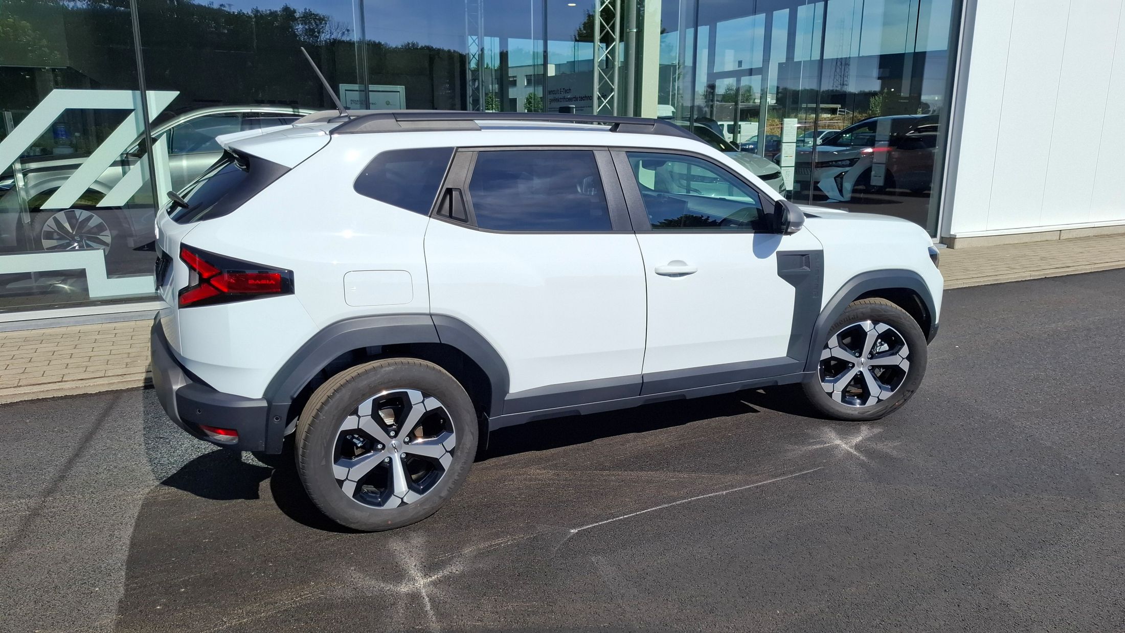 Dacia Duster Full Hybrid 145 Pk, airco, 360 camera, sensor V+A
