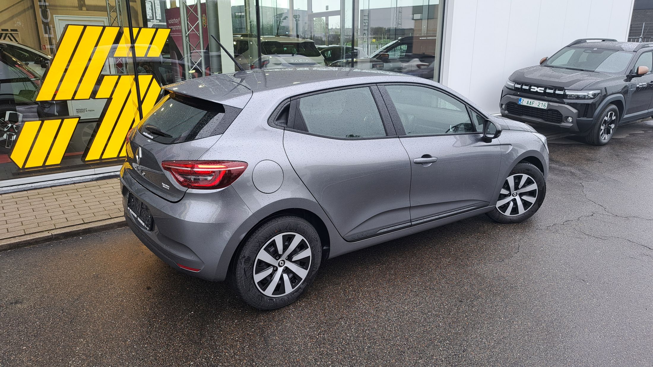 Renault Clio Equilibre TCe 90, airco, apple & android, sensoren A