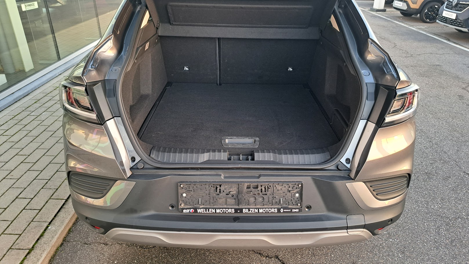 Renault Arkana E-Tech Hybrid 1,6cc -145Pk, 19700 € + BTW - DEMOWAGEN