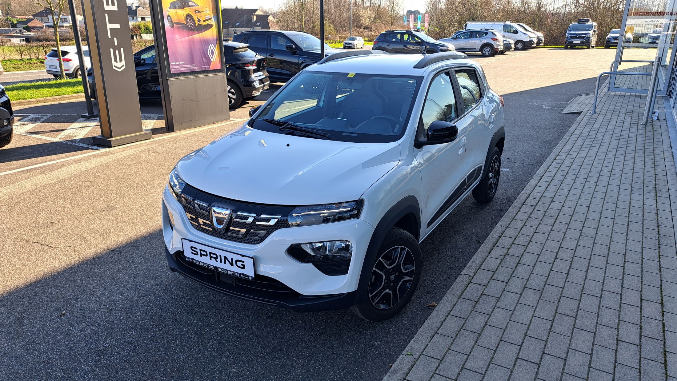 Dacia Spring 45Pk, snellader tot 30 KW, GPS, airco, camera.