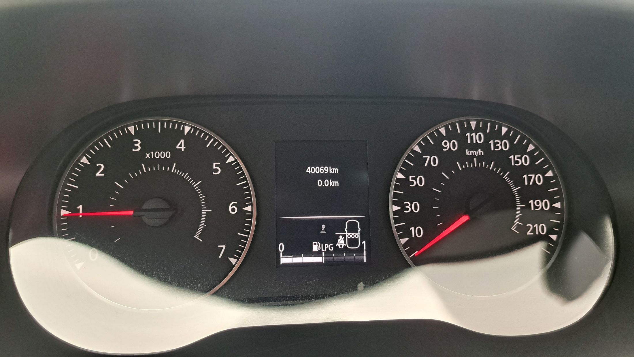 Dacia Duster benzine + LPG 90 Pk, GPS, 360 camera, dodehoekwaarschuwing
