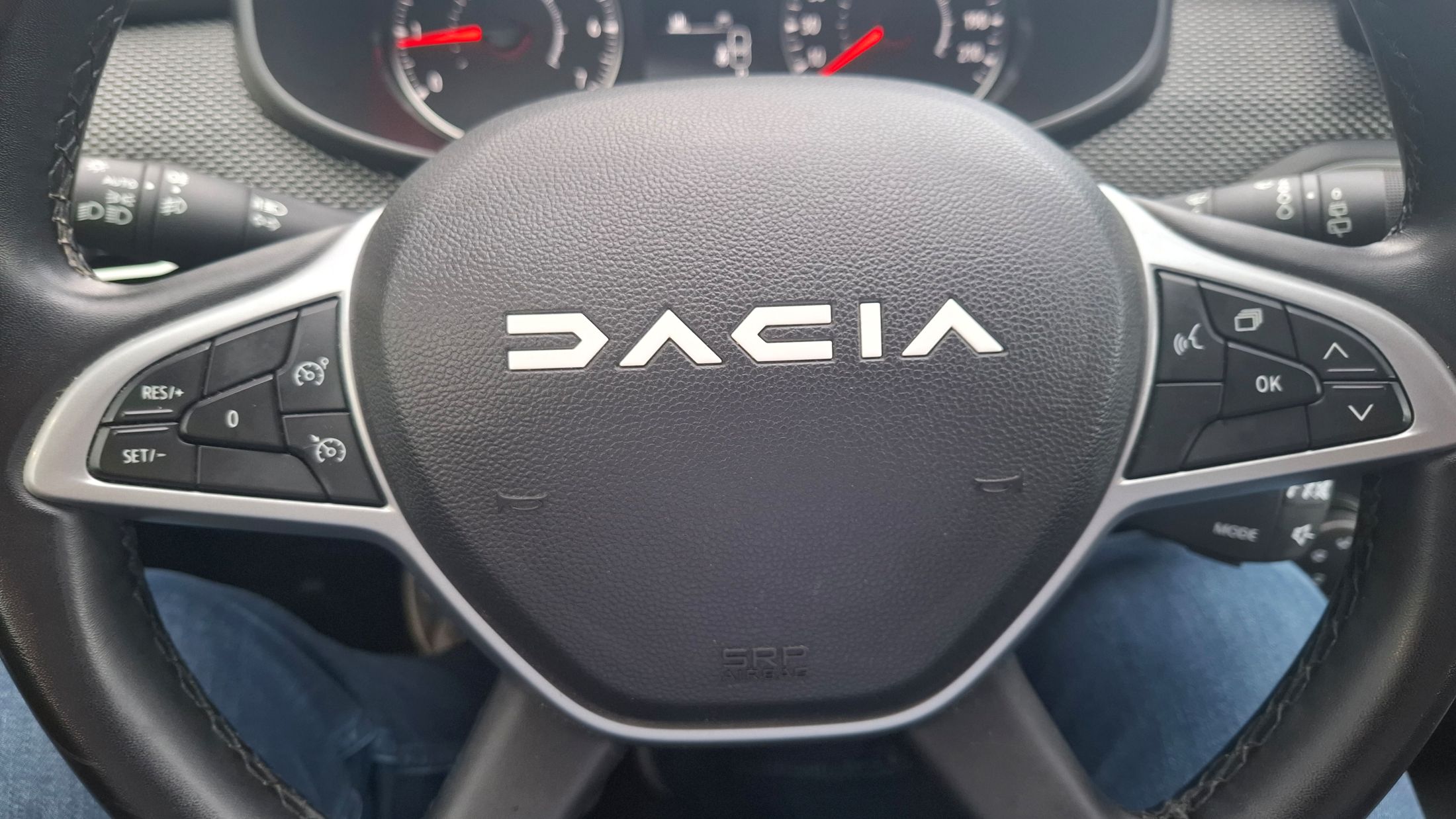 Dacia Sandero TCe 90 AUTOMAAT,airco, sensorV+A, camera, trekhaak