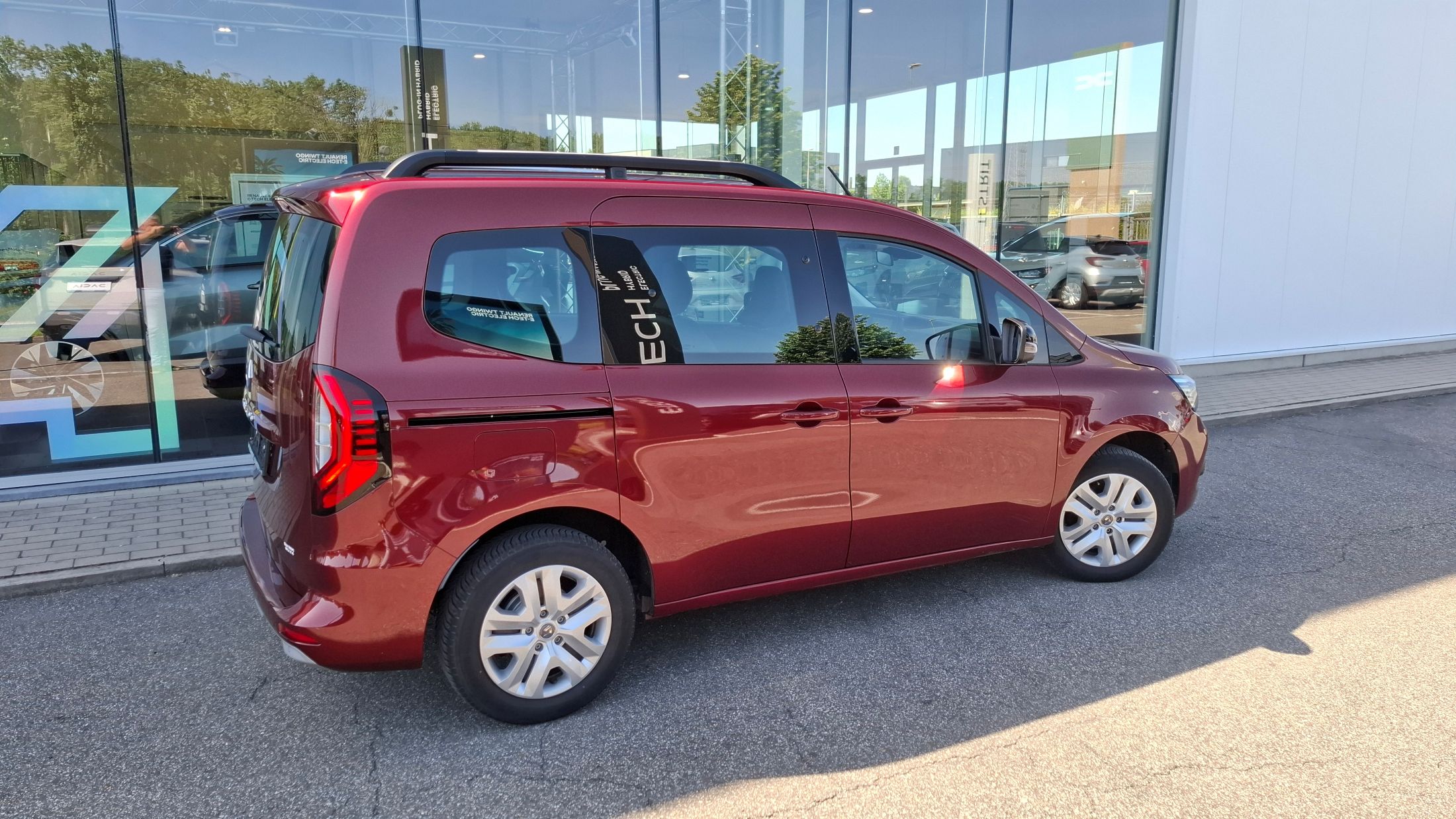 Renault Kangoo 1332cc/102Pk, airco, camera, schuifdeur L+R