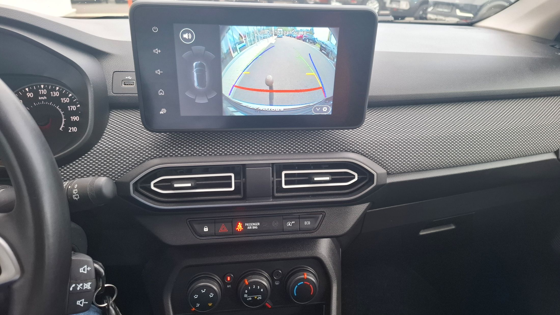 Dacia Sandero TCe 90 AUTOMAAT,airco, sensorV+A, camera, trekhaak