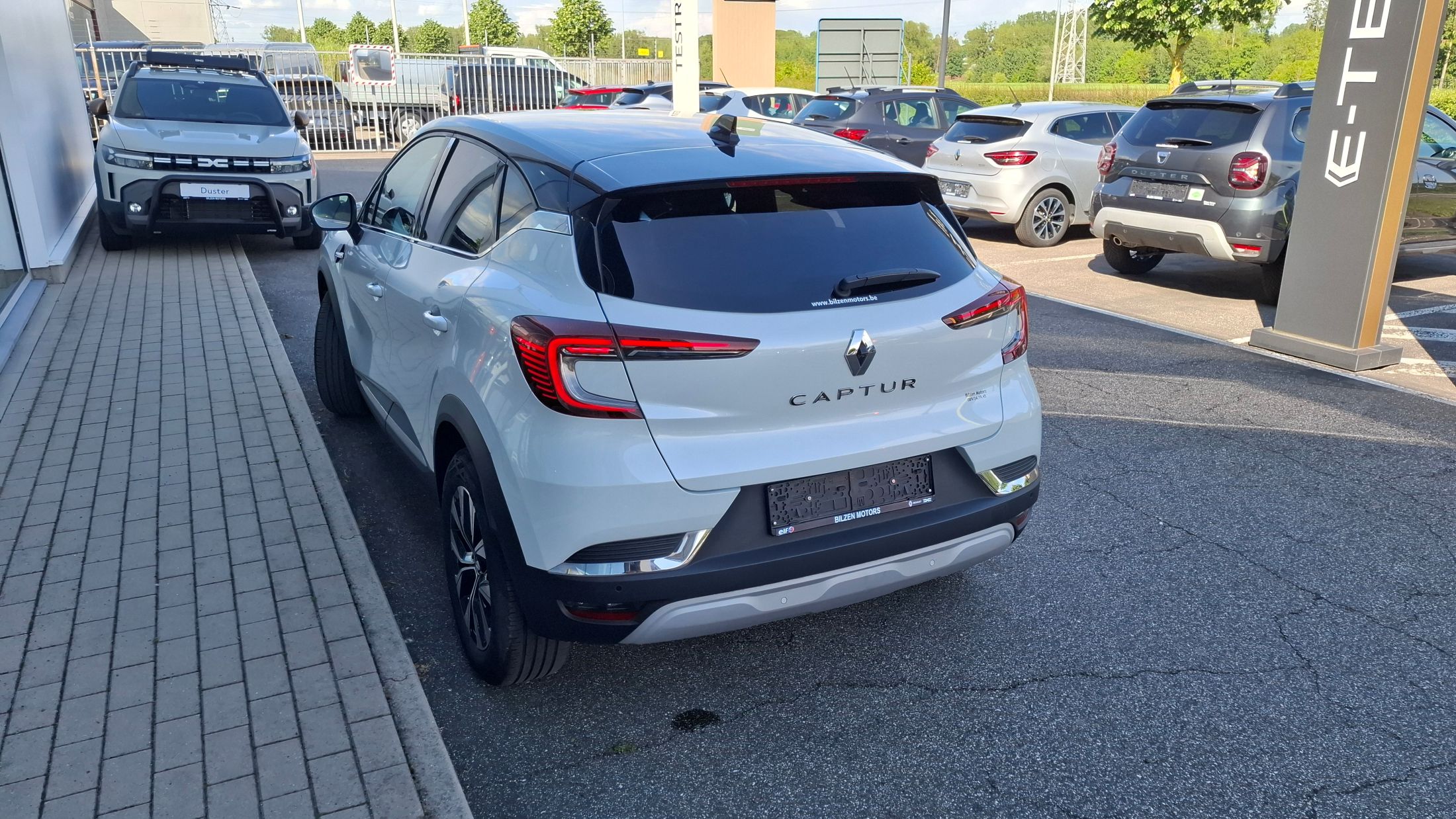 Renault Captur AUTOMAAT 1332cc/140Pk, GPS, camera, sensoren A