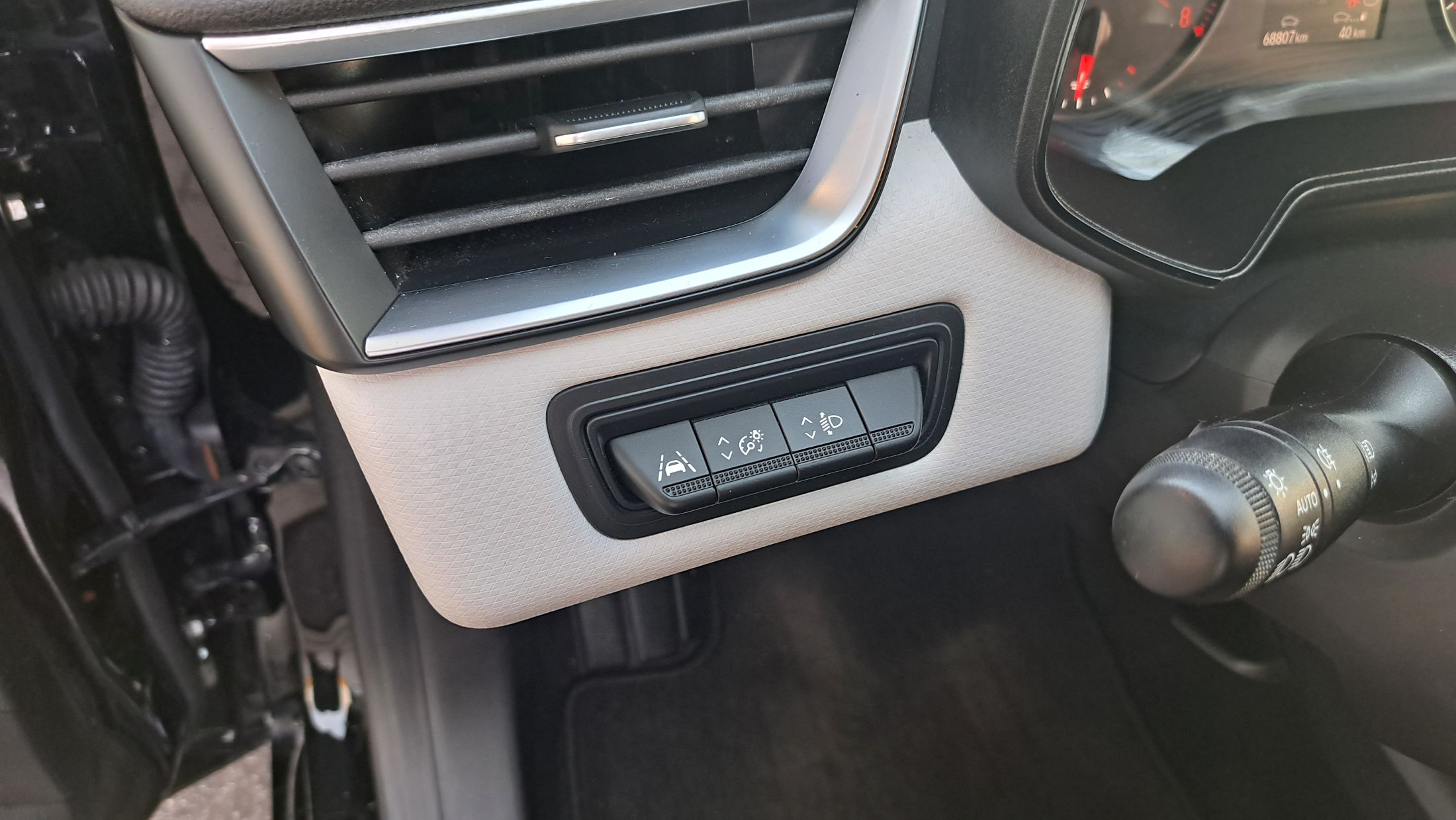 Renault Clio TCe 90 Limited, airco, GPS, licht-&regensensor